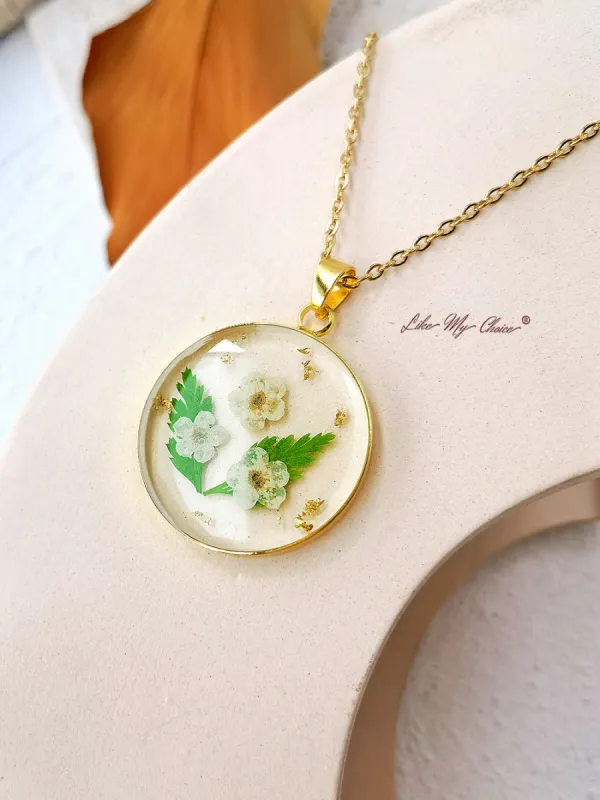 Handmade Daisy Flower Pendant Necklace sold by Like My Choice
