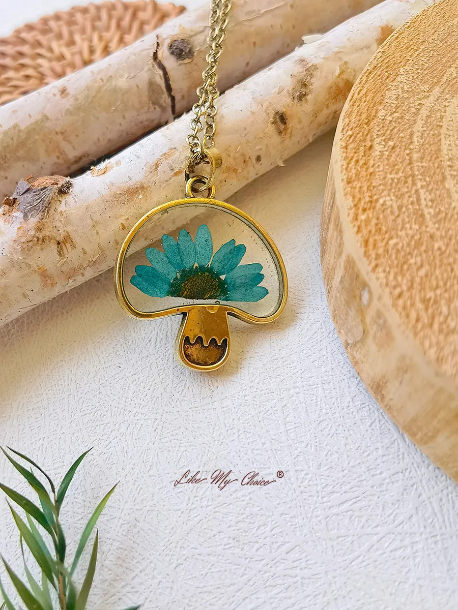 Natural Dried Flower Daisy Mushroom Necklace sold by Like My Choice product image thumbnail 2