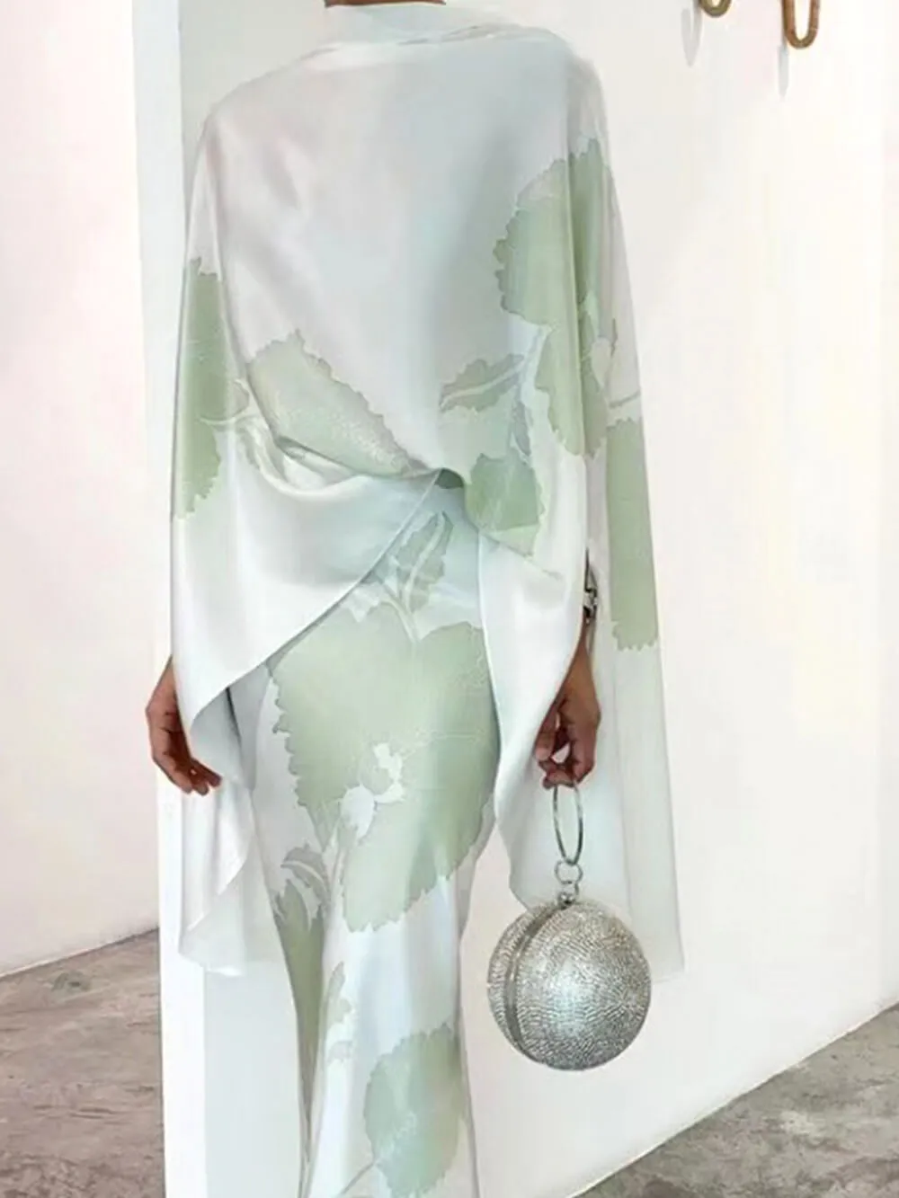 Elegant And Fashionable Printed Suit sold by Like My Choice product image thumbnail 3