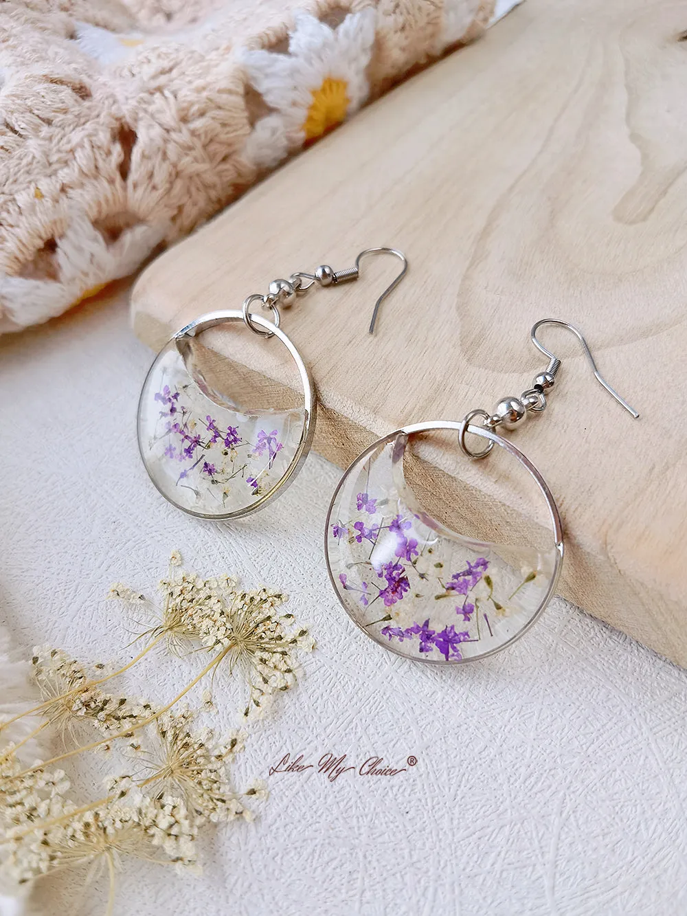 Round Atmospheric Dried Flower Resin Earrings sold by Like My Choice product image thumbnail 3