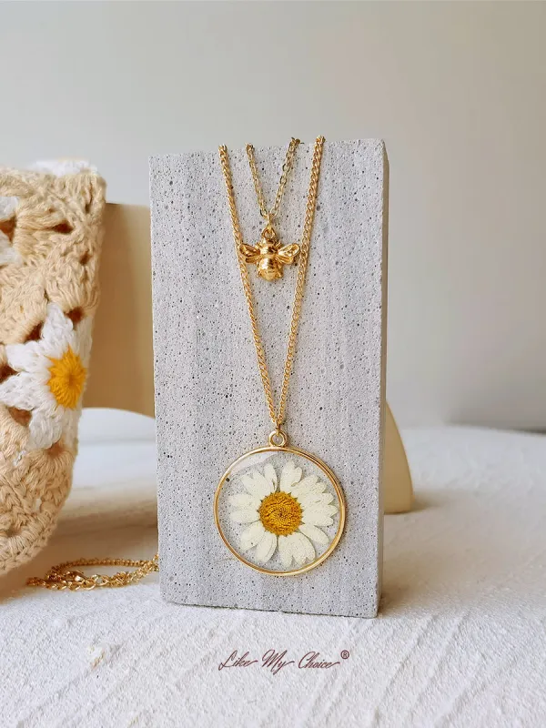 Pressed Flower Necklace - Natural Daisy&Bee sold by Like My Choice