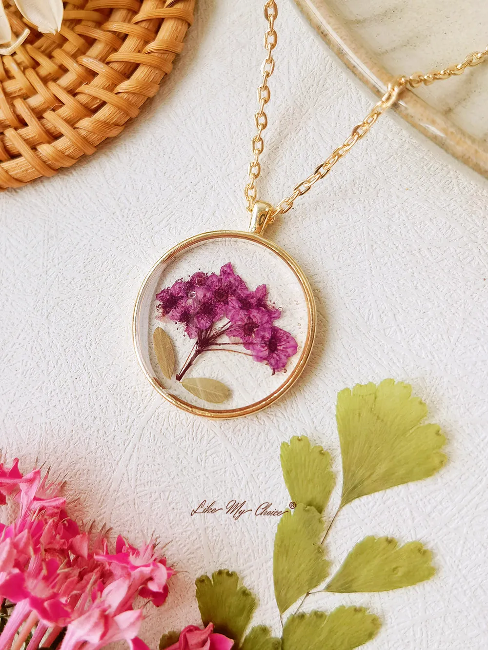 Natural Gypsophila Flower Resin Pressed Flower Botanical Pendant Round Necklace sold by Like My Choice product image thumbnail 5