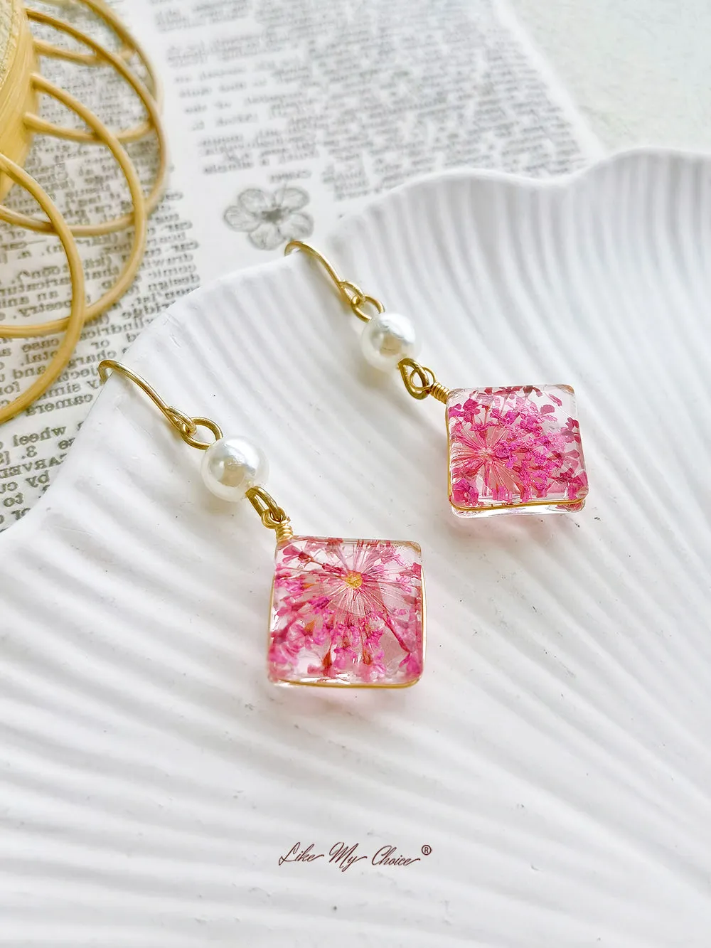 Handmade Resin Queen Anne Dried Flower Earrings sold by Like My Choice product image thumbnail 2