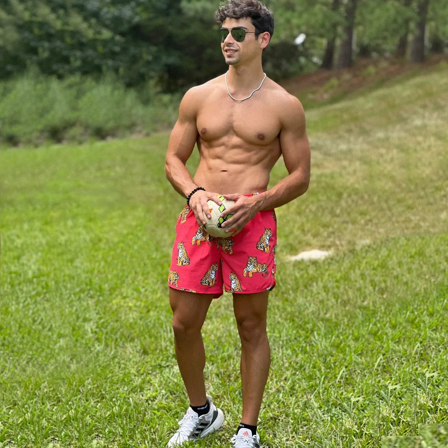 MAAMGIC+ | RED FUNLIDAY sold by maamgic product image thumbnail 3