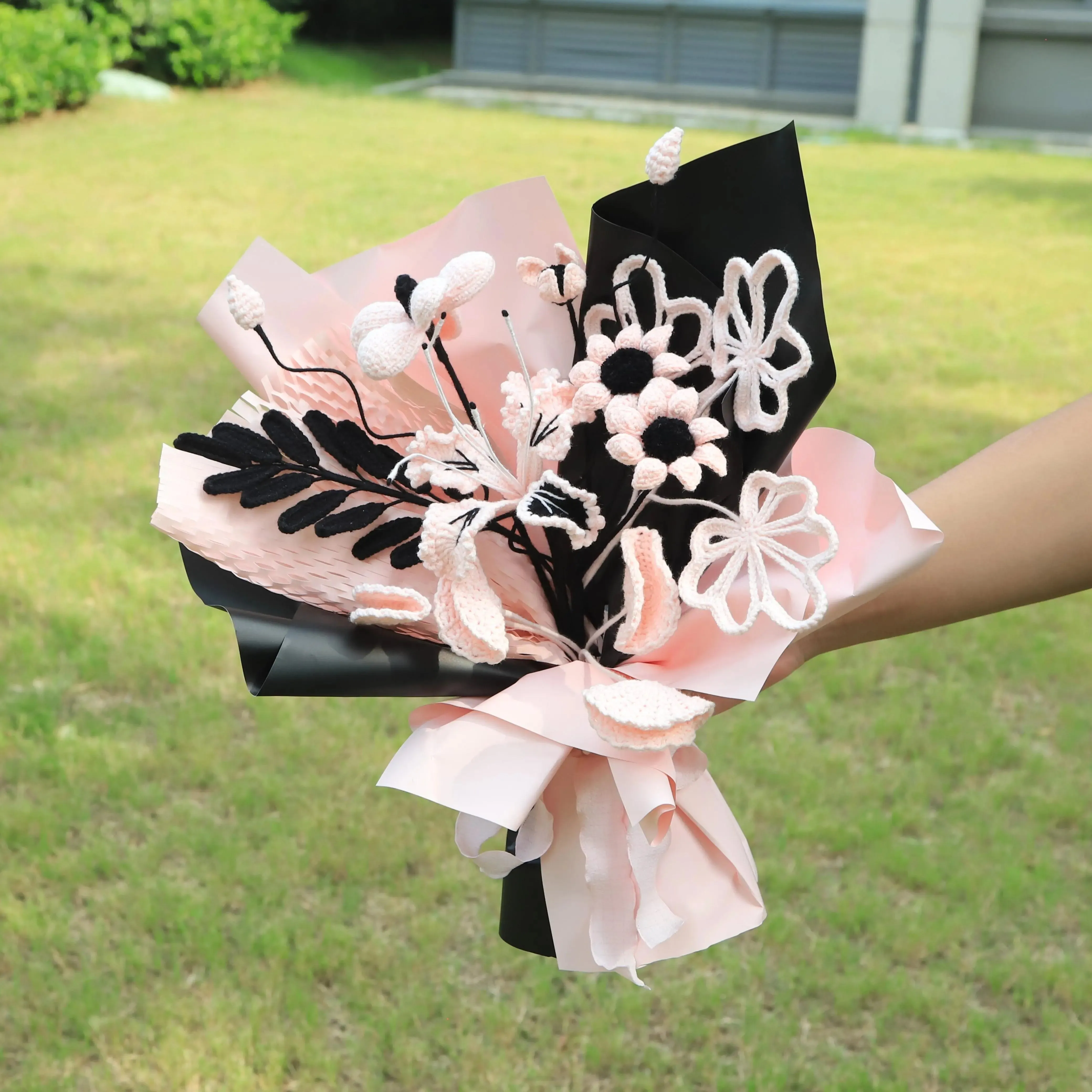 Handmade Knitted Mixed Handheld Bouquet sold by superladystar product image thumbnail 5