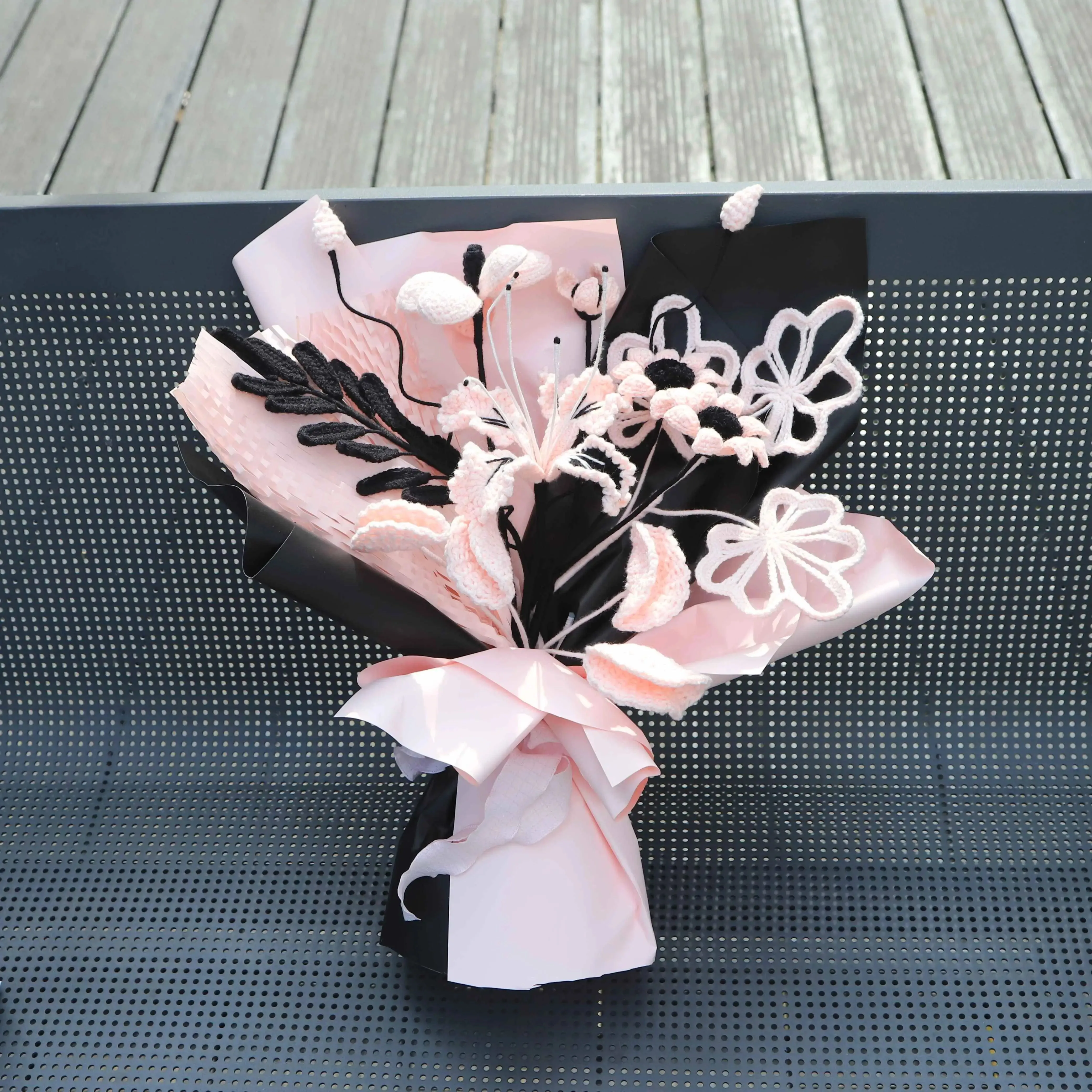 Handmade Knitted Mixed Handheld Bouquet sold by superladystar product image thumbnail 3