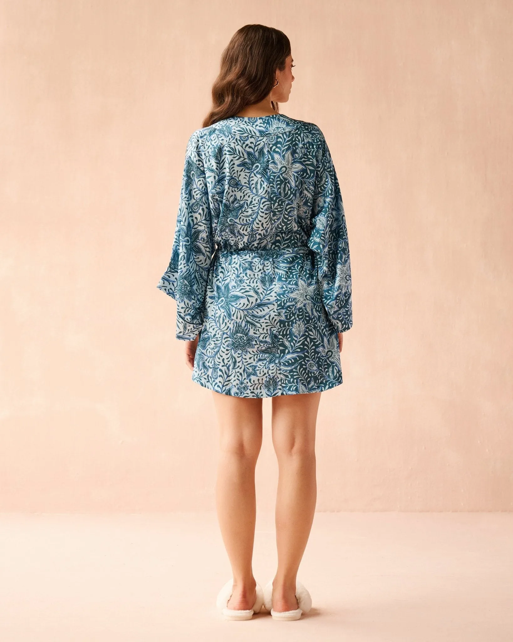 Aashi Robe sold by Omika product image thumbnail 2