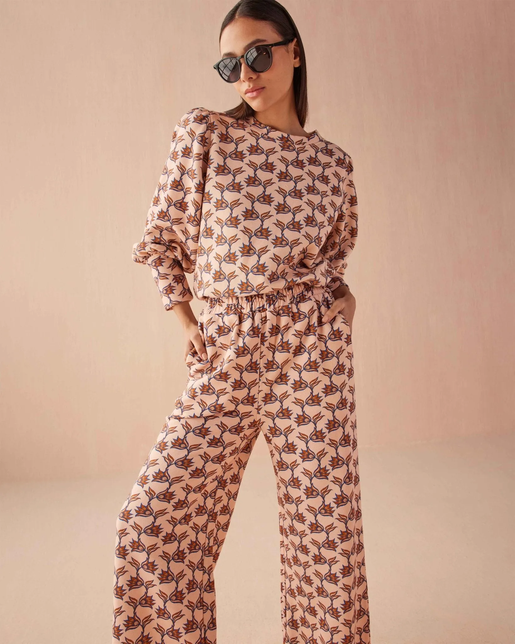 Reece Sweatpants sold by Omika product image thumbnail 5