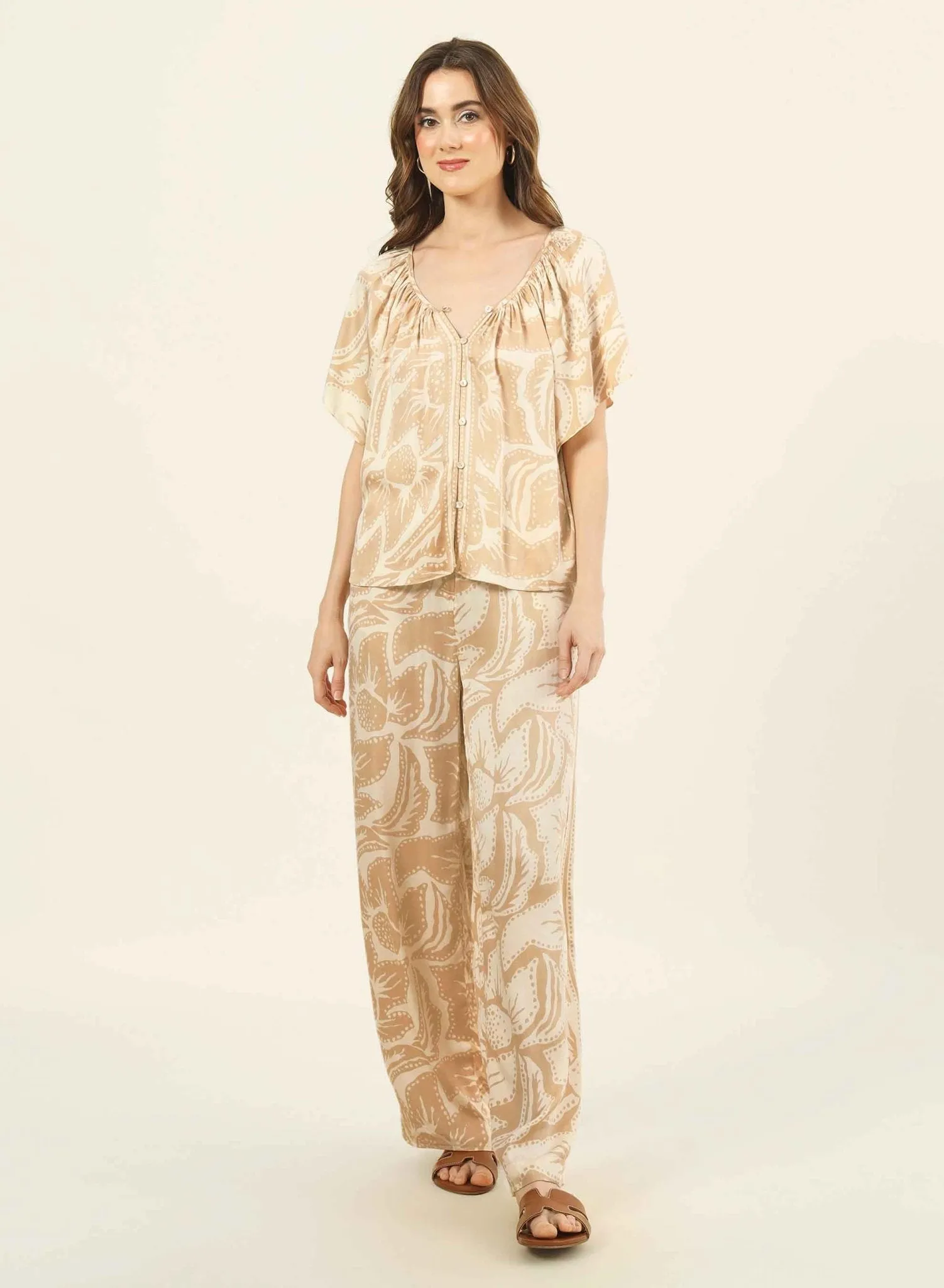 Dario Blouse sold by Omika product image thumbnail 3