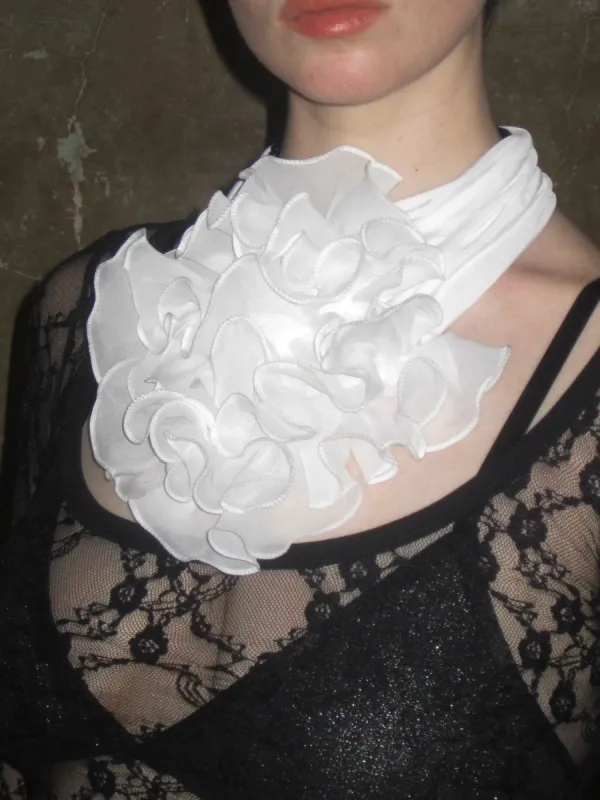 Flower Collar /White sold by PROD Bldg