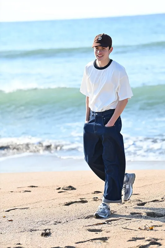 Men's Oversized T-shirt / White & Navy Blue Collar sold by PROD Bldg