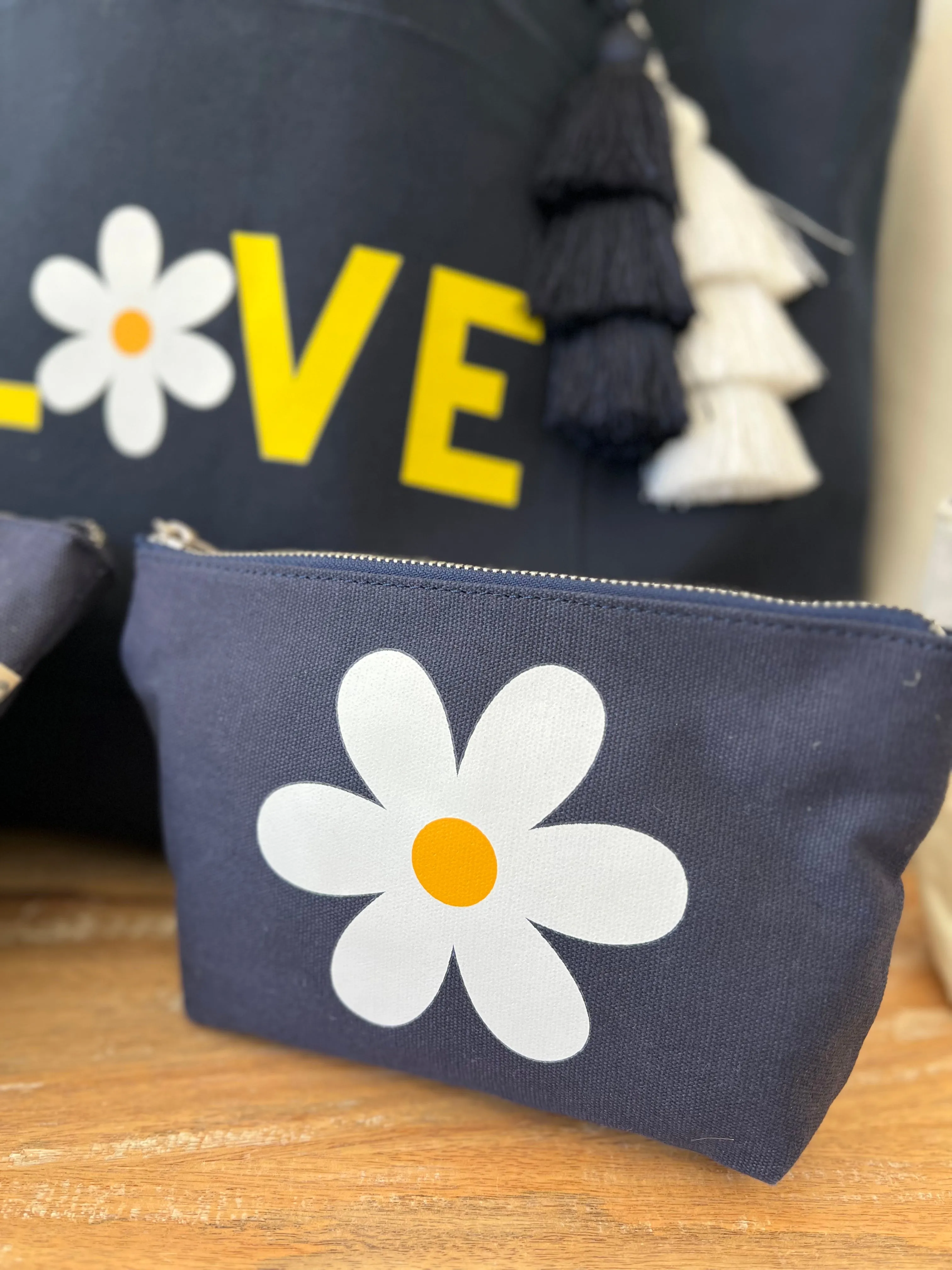 Makeup Bag Navy with White/Yellow Daisy sold by Quilted Koala product image thumbnail 3
