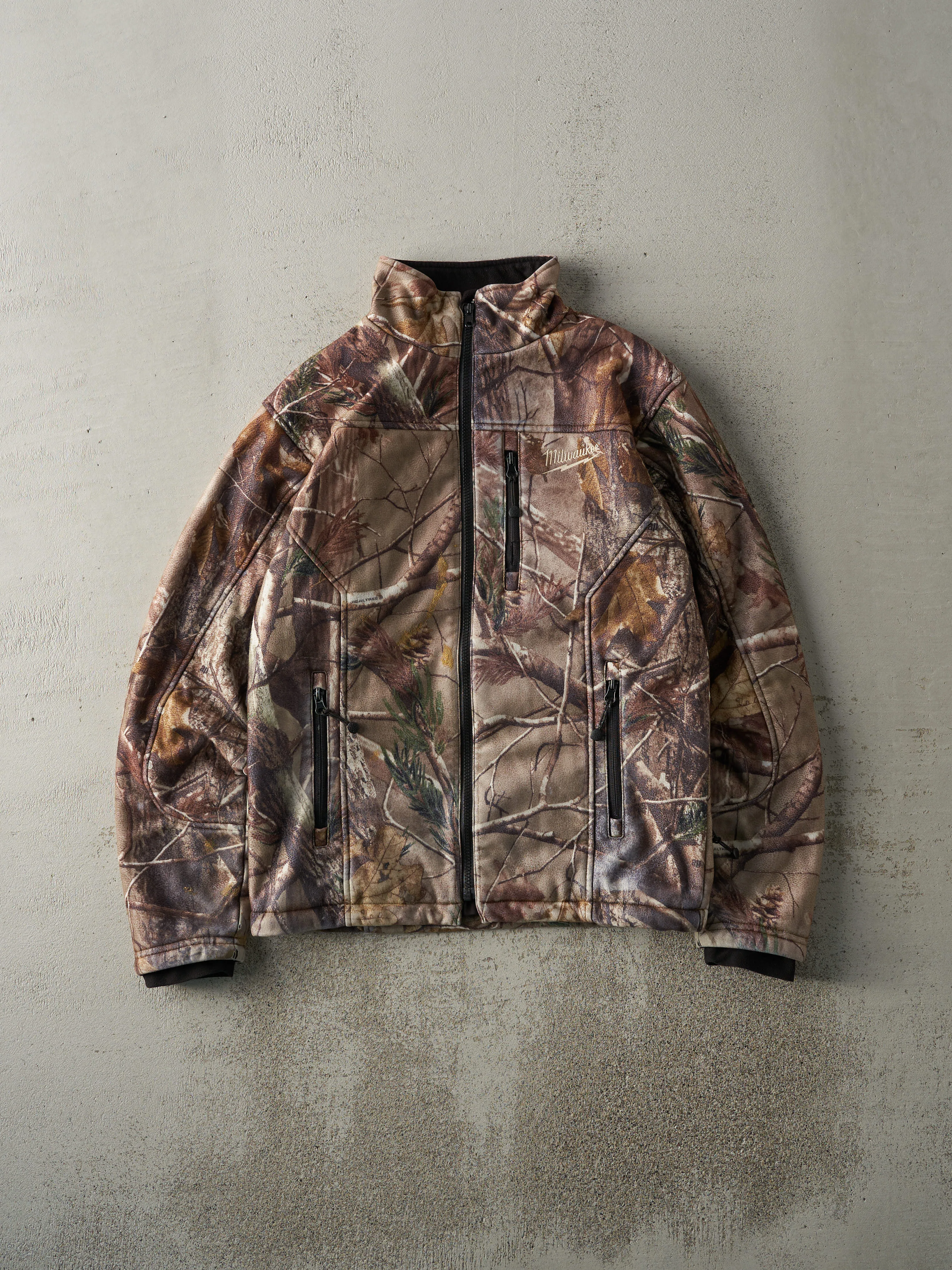 Vintage Y2K Camo Milwaukee x Realtree Heated Jacket (S) sold by Rebalance Vintage