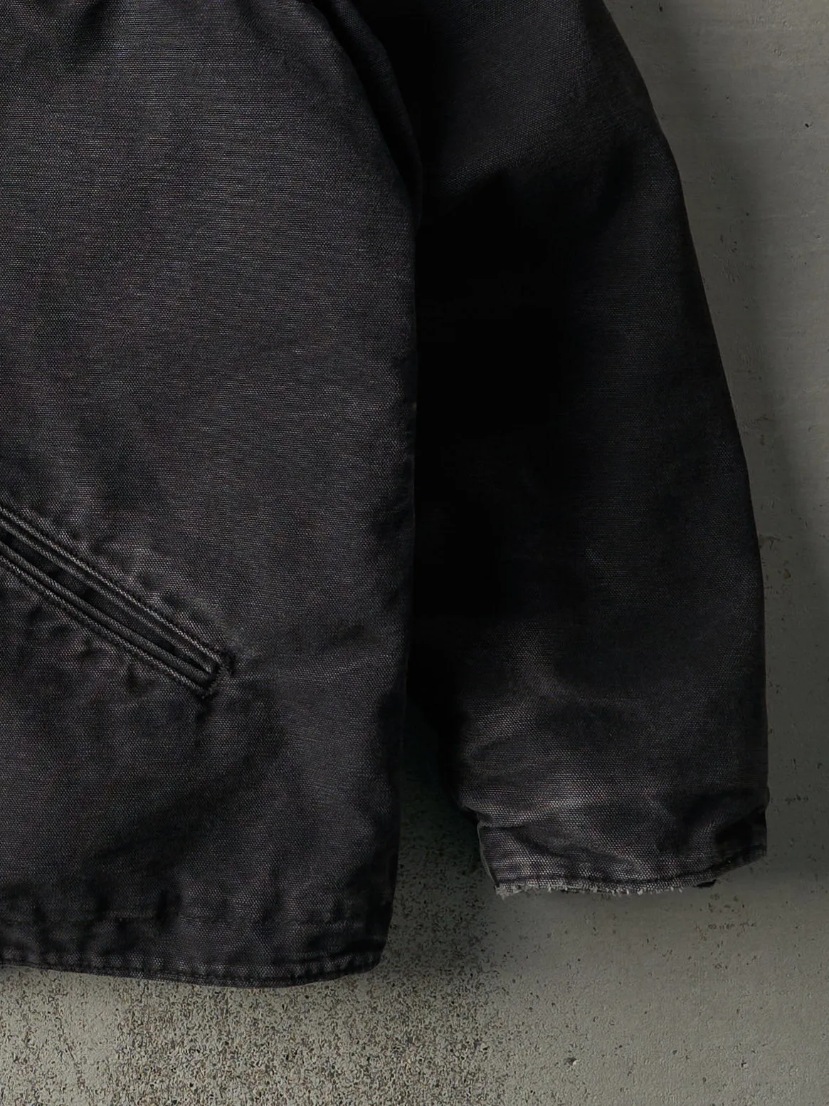 Vintage Y2K Faded Black Sherpa Lined Carhartt Hooded Workwear Jacket (L) sold by Rebalance Vintage product image thumbnail 3