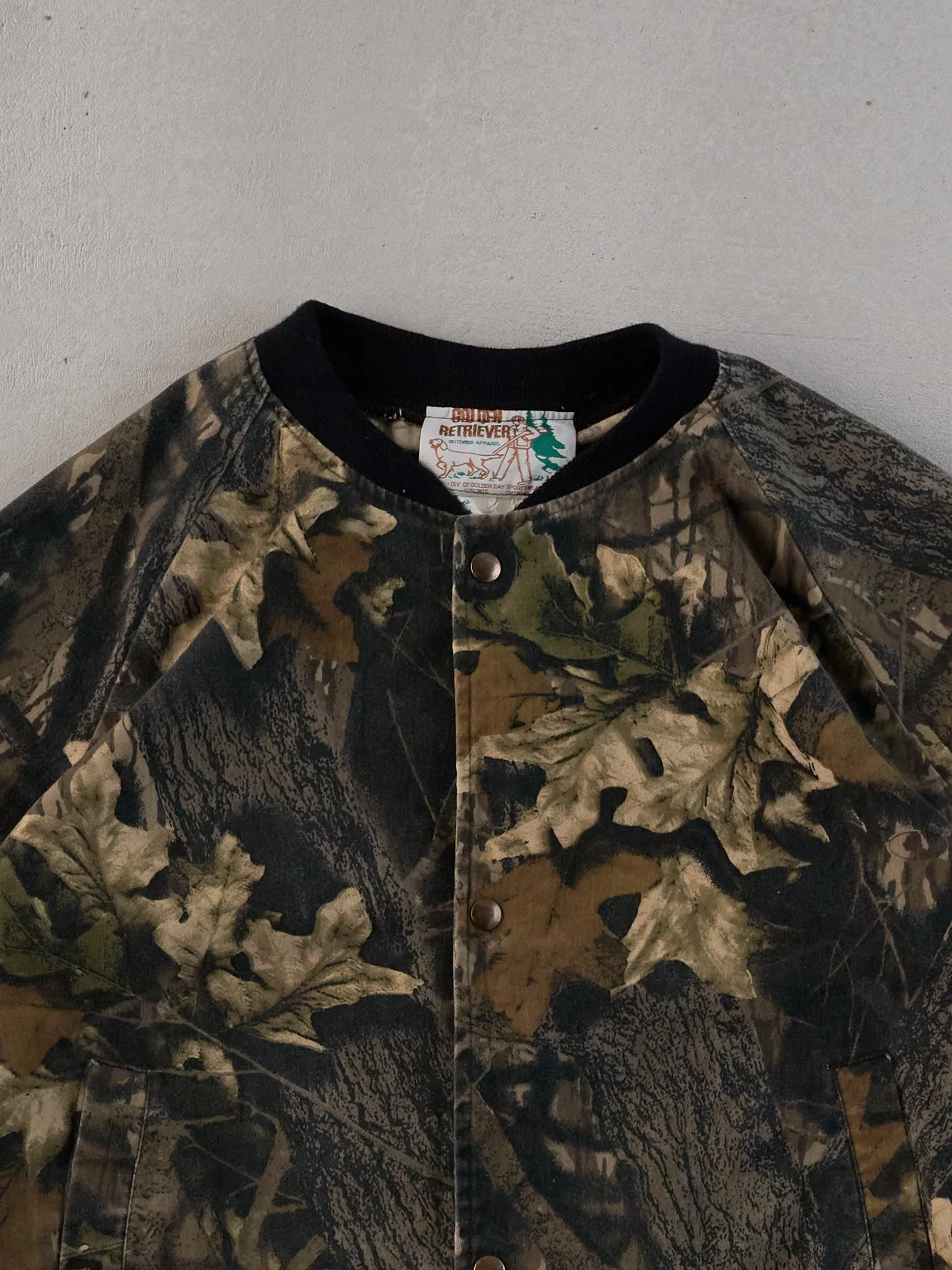Vintage 90s Green Realtree Camo Light Weight Bomber Jacket (M) sold by Rebalance Vintage product image thumbnail 2