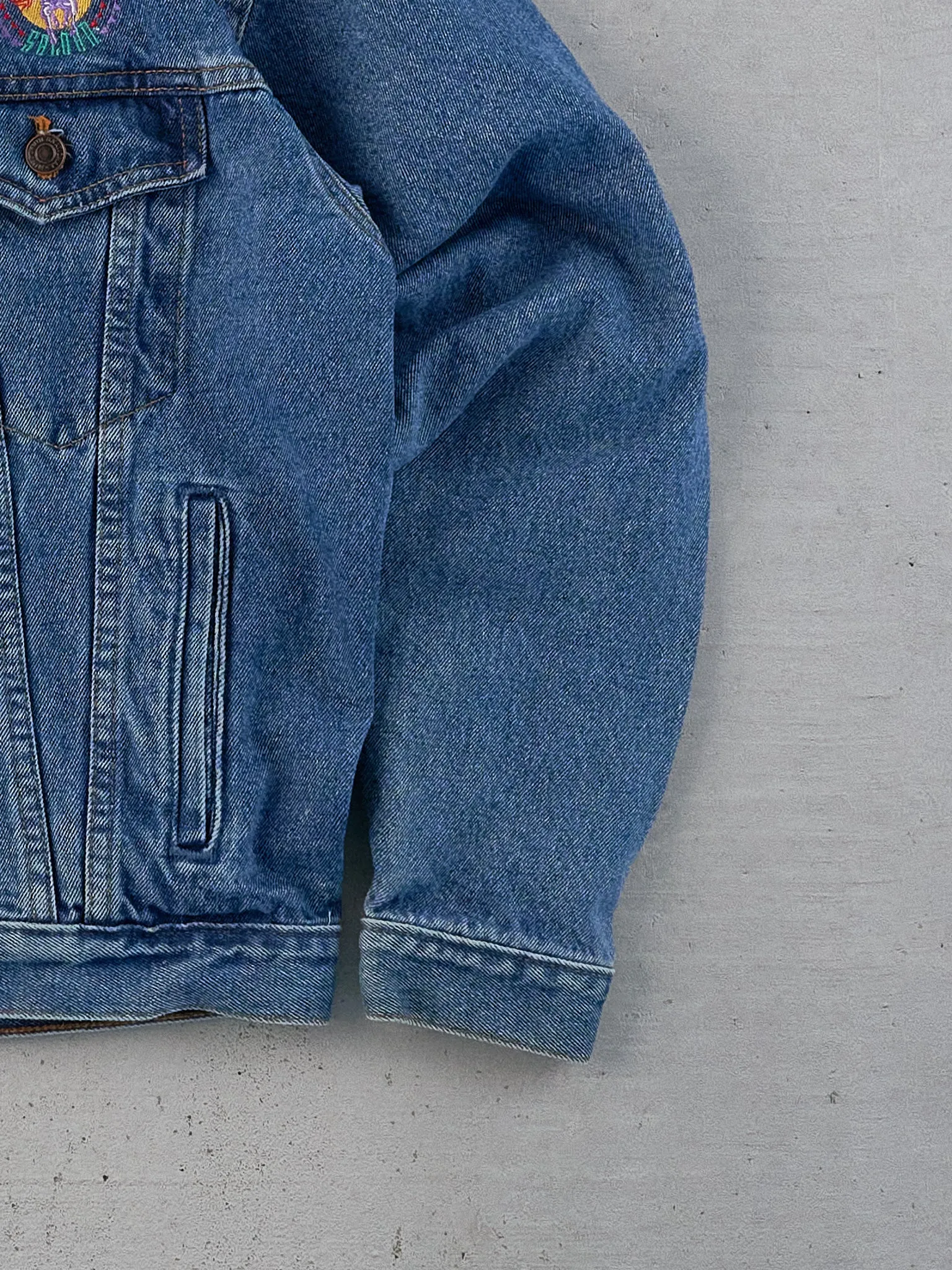 Vintage 94' Blue Wild Horse Saloon Nashville Denim Jacket (M) sold by Rebalance Vintage product image thumbnail 5