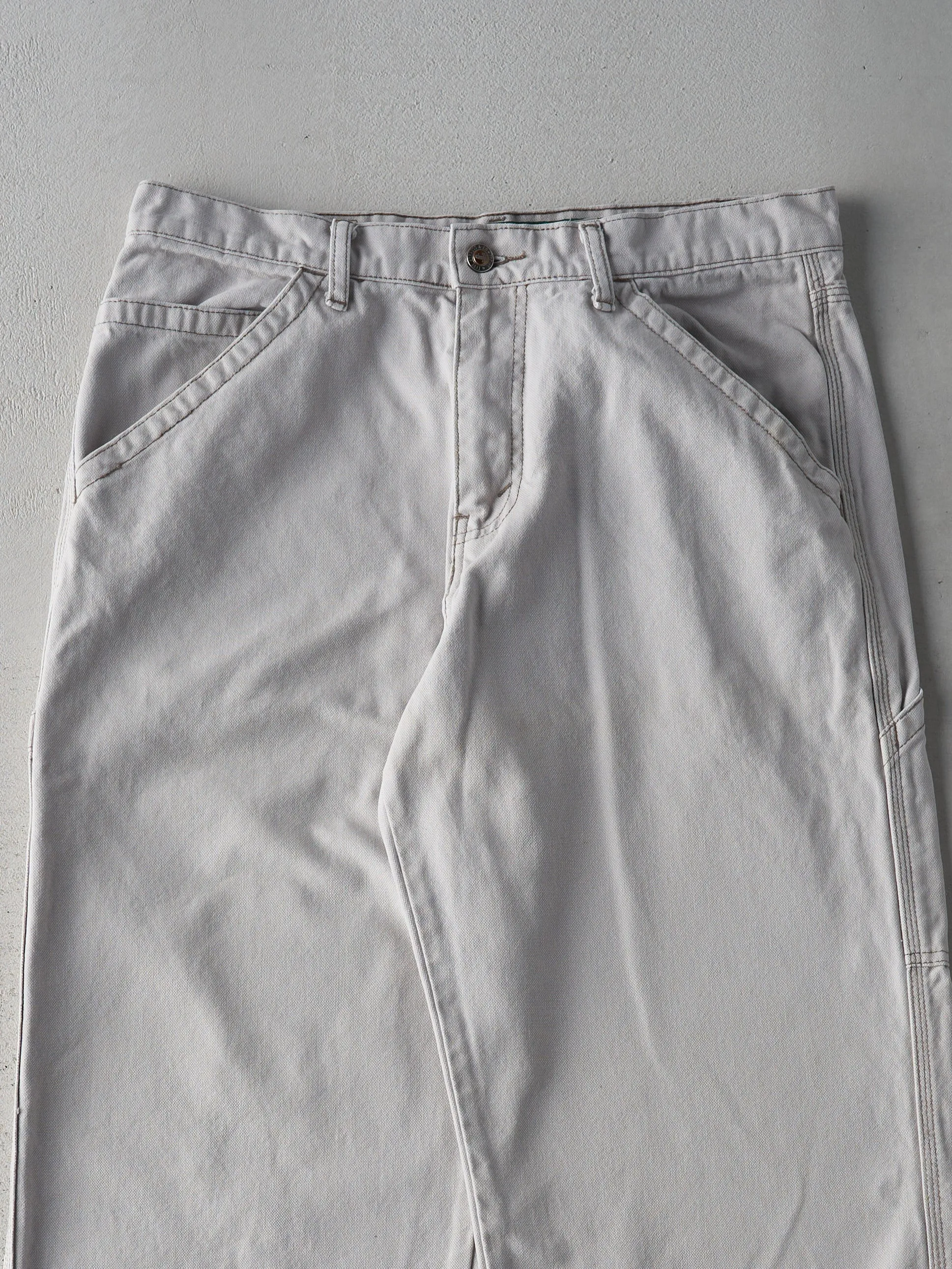 Vintage 90s Light Grey Levi's Silver Tab Pants (33x30) sold by Rebalance Vintage product image thumbnail 3