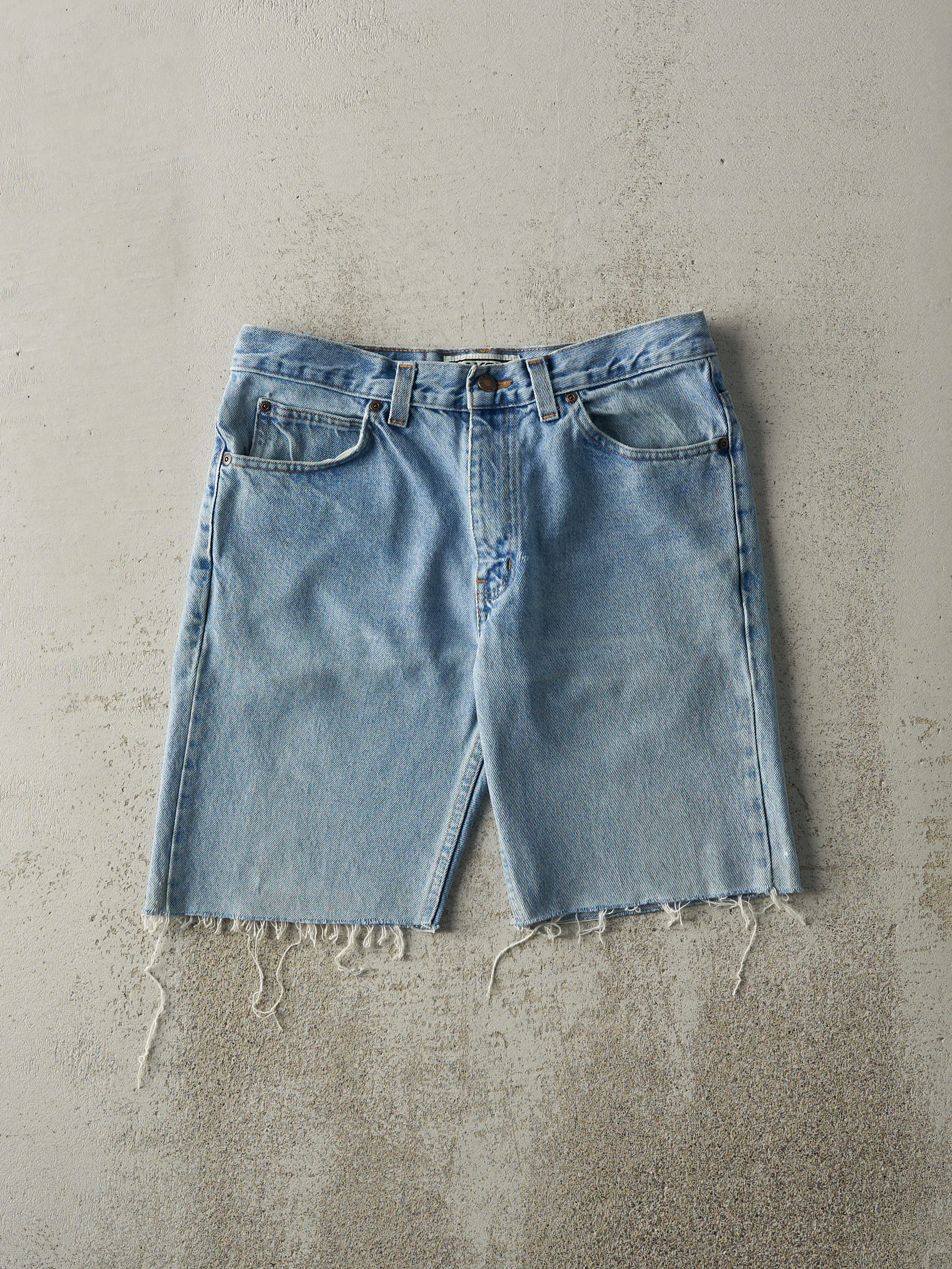 Vintage 90s Light Wash Dakota Cut Off Jean Shorts (32x9.5) sold by Rebalance Vintage