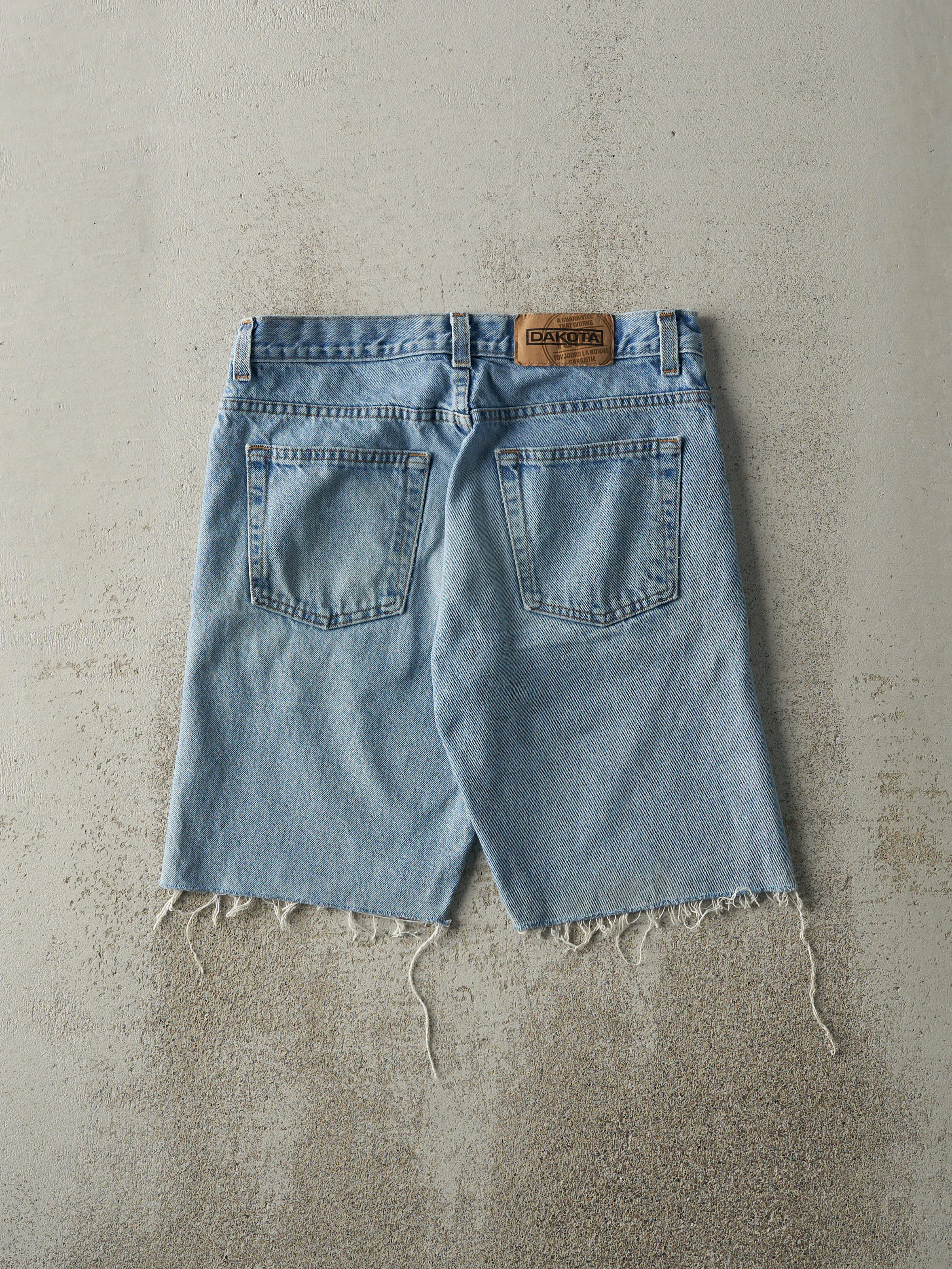 Vintage 90s Light Wash Dakota Cut Off Jean Shorts (32x9.5) sold by Rebalance Vintage product image thumbnail 3