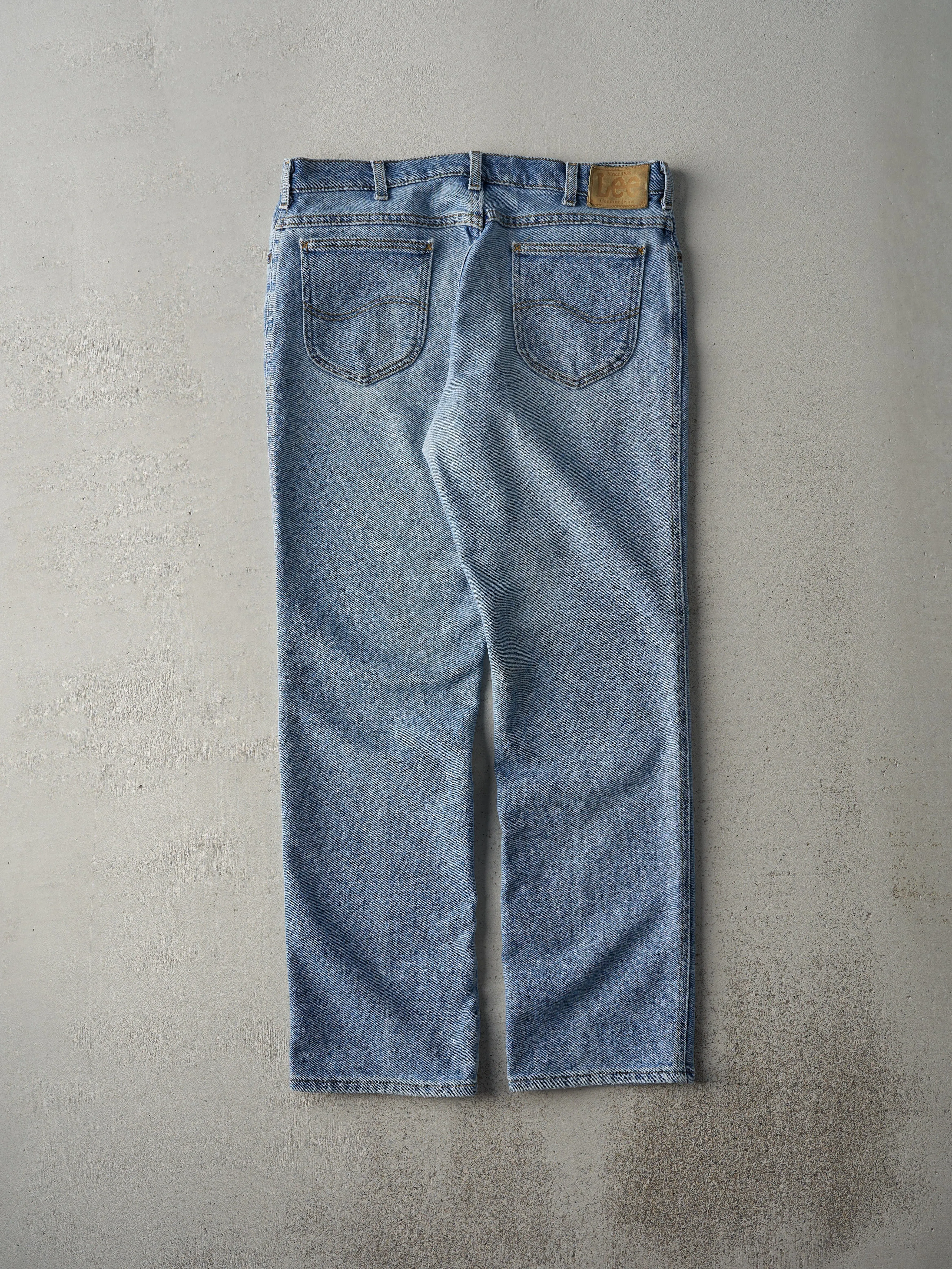 Vintage 80s Light Wash Lee Jeans (34x30) sold by Rebalance Vintage product image thumbnail 2