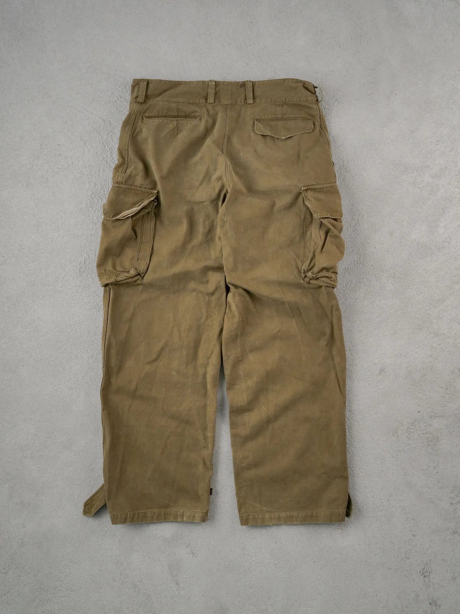 Vintage 90s Moss Green Army Cargo Pants (30x30) sold by Rebalance Vintage product image thumbnail 4