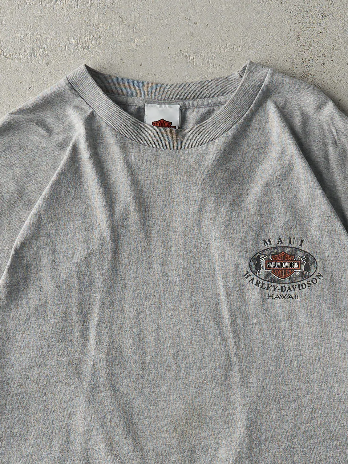 Vintage 01' Grey Maui Hawaii Harley Davidson Tee (XL) sold by Rebalance Vintage product image thumbnail 3