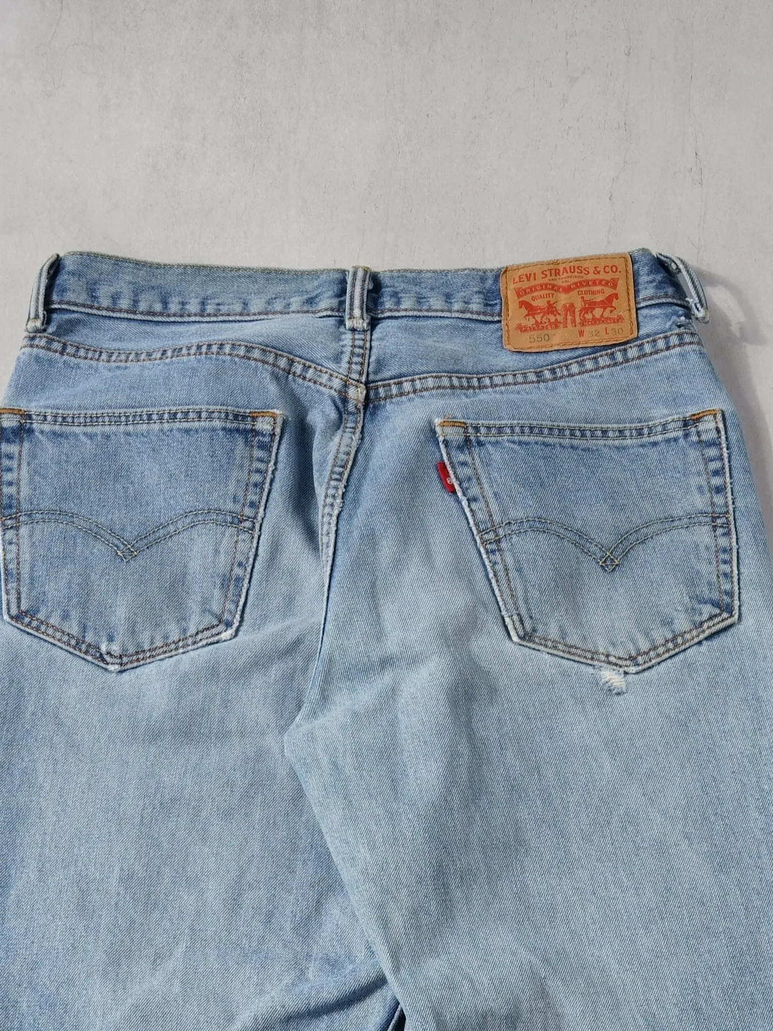 Vintage Y2K Blue Levi's 550 Denim Jeans (30x29) sold by Rebalance Vintage product image thumbnail 4