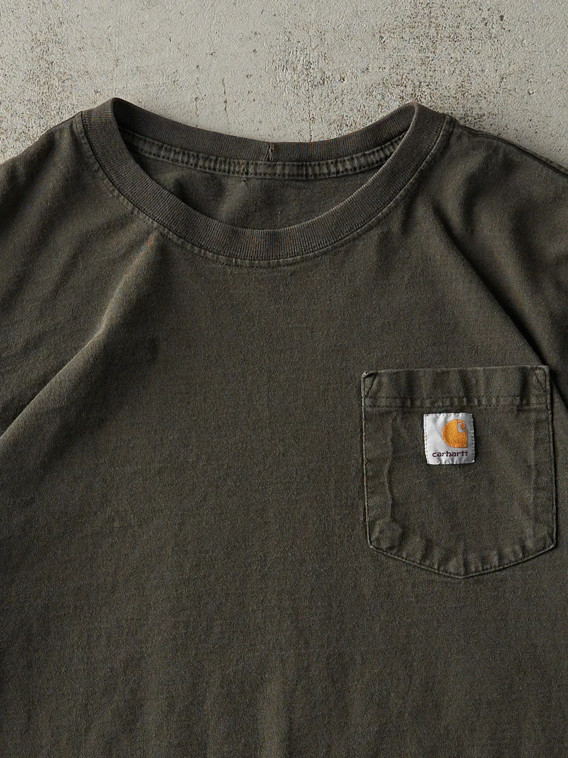 Vintage Y2K Dark Green Carhartt Cropped Pocket Tee (S/M) sold by Rebalance Vintage product image thumbnail 2