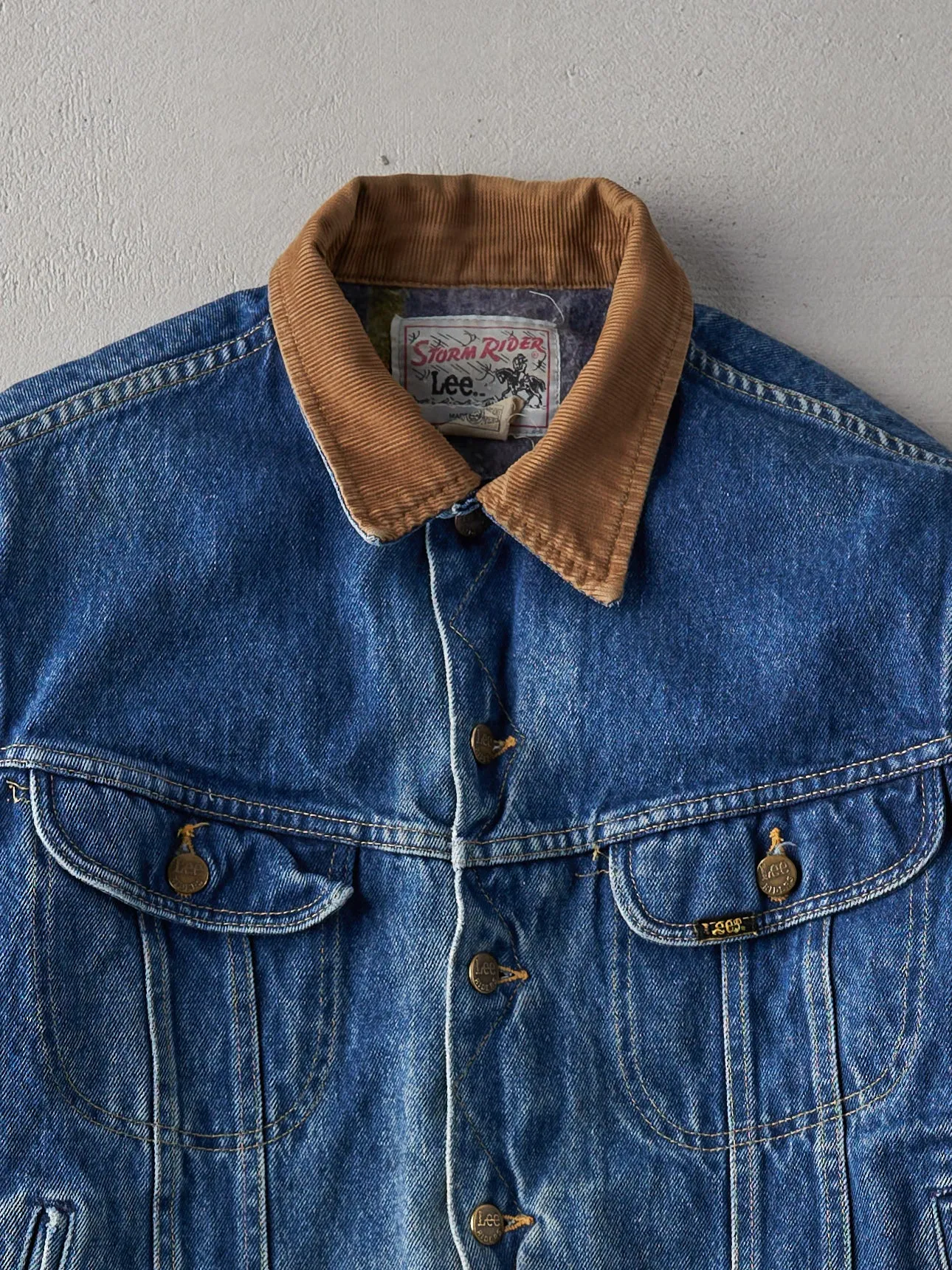 Vintage 70s Mid Wash LEE Storm Rider Blanket Lined Denim Jacket (M) sold by Rebalance Vintage product image thumbnail 2