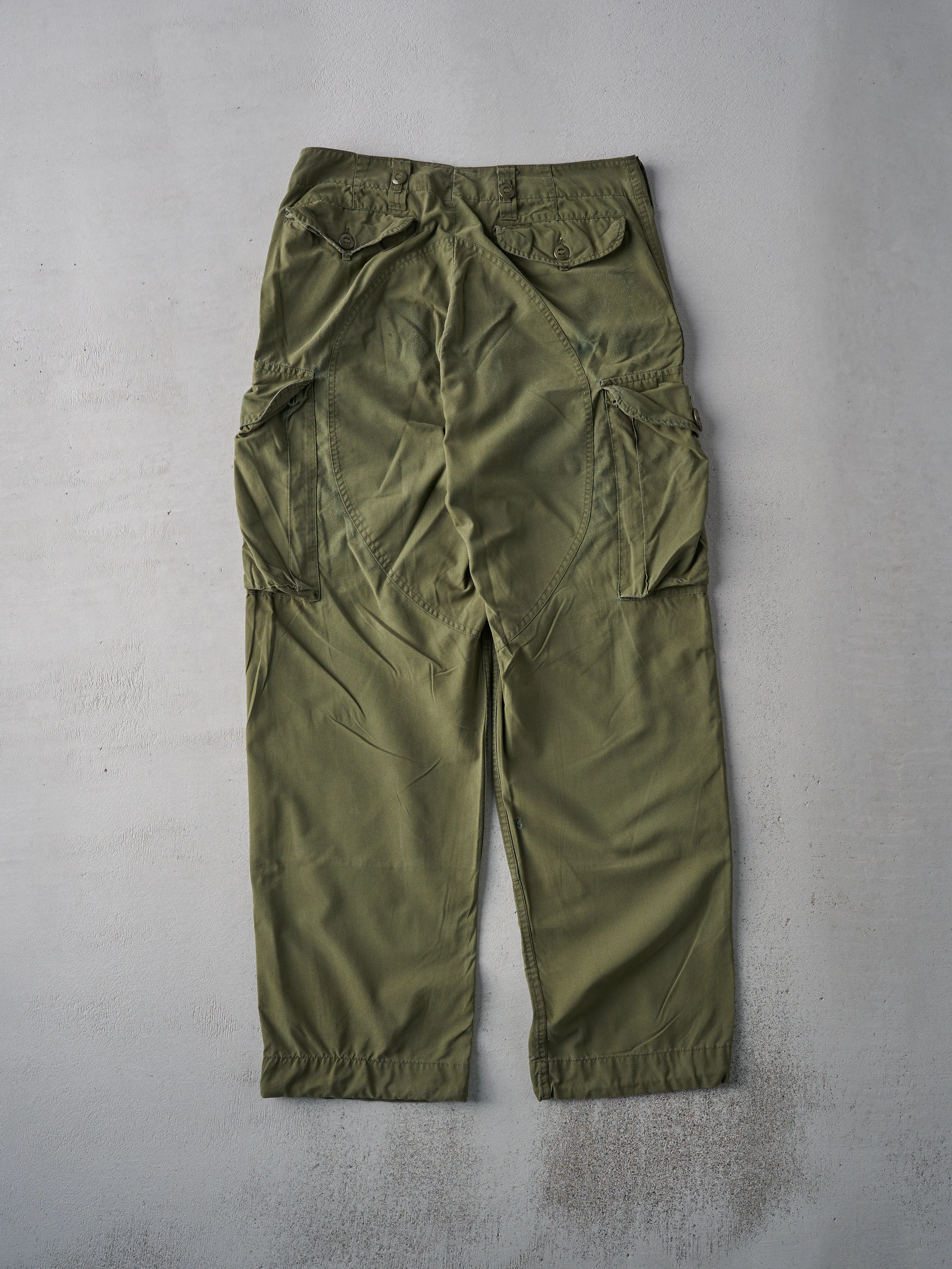 Vintage 90s Army Green Parachute Cargo Pants (34x31) sold by Rebalance Vintage product image thumbnail 2
