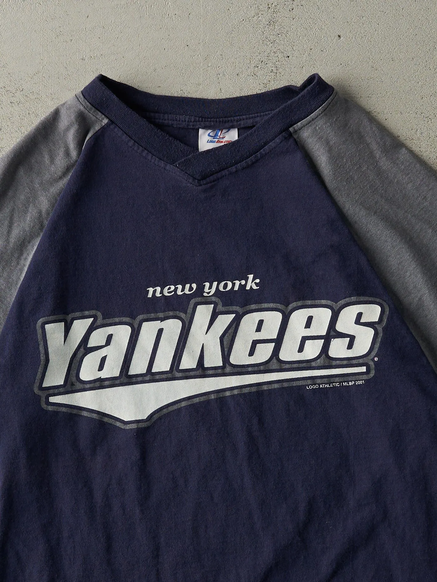 Vintage 01' Navy Blue New York Yankees Baseball Tee (M) sold by Rebalance Vintage product image thumbnail 3