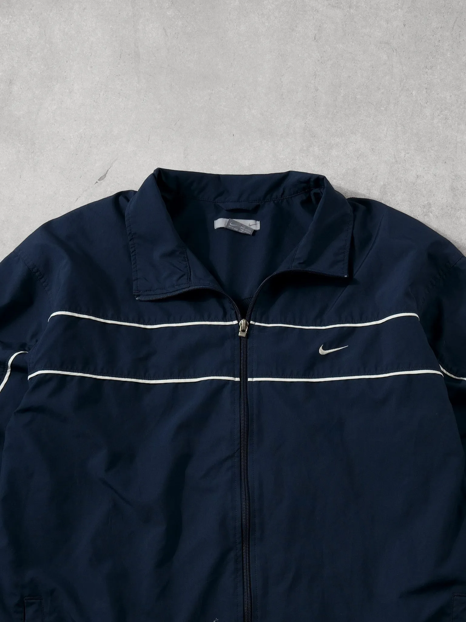 Vintage Y2k Navy Blue Nike Collared Windbreaker (XXL) sold by Rebalance Vintage product image thumbnail 3