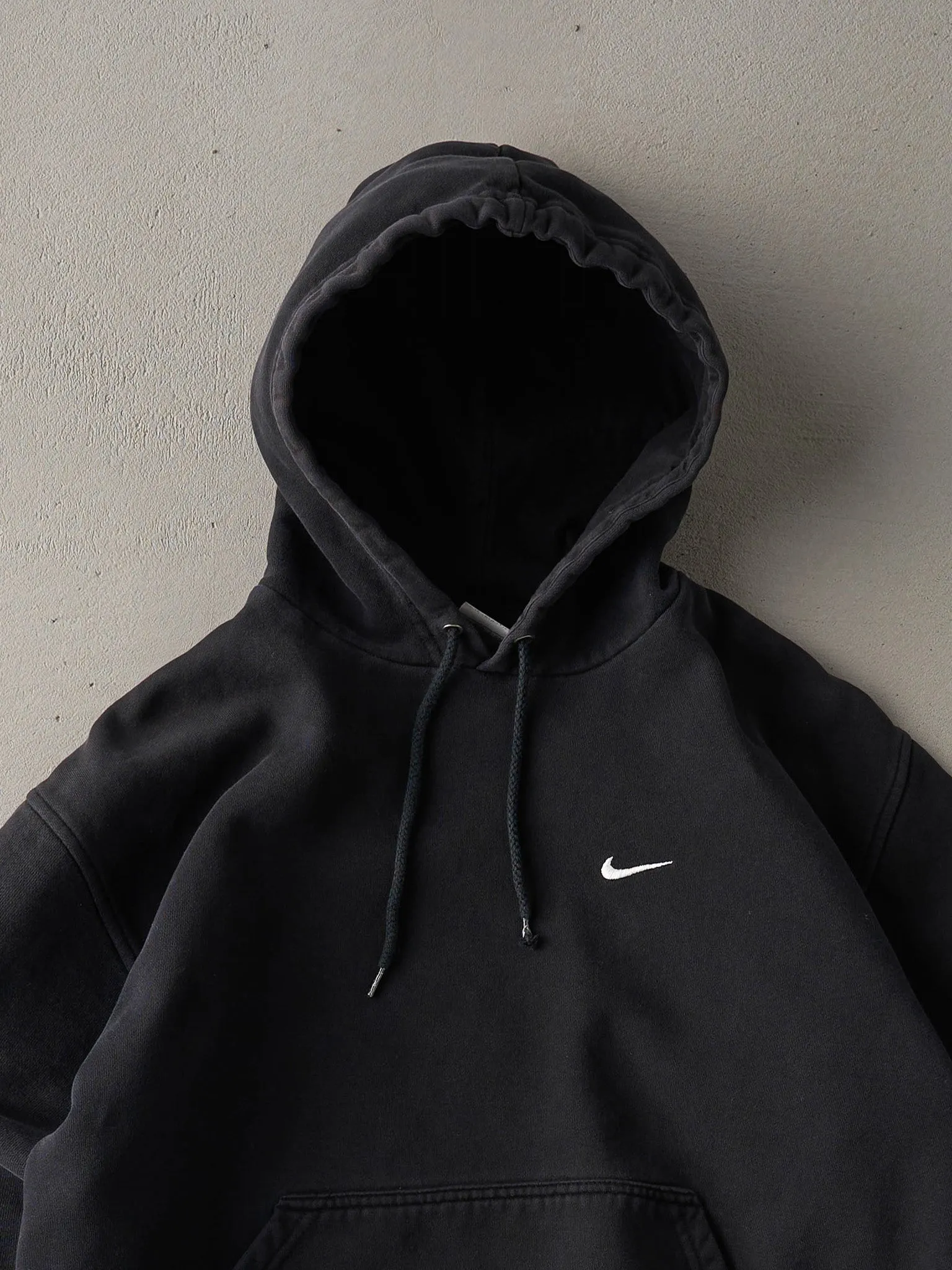 Vintage Y2k Black Nike Essential Hoodie (M) sold by Rebalance Vintage product image thumbnail 2