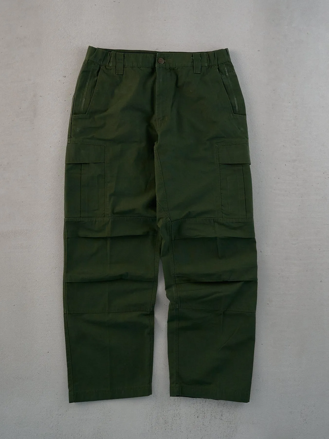 Vintage 90s Green Vertx Army Cargo Pants (32x29) sold by Rebalance Vintage