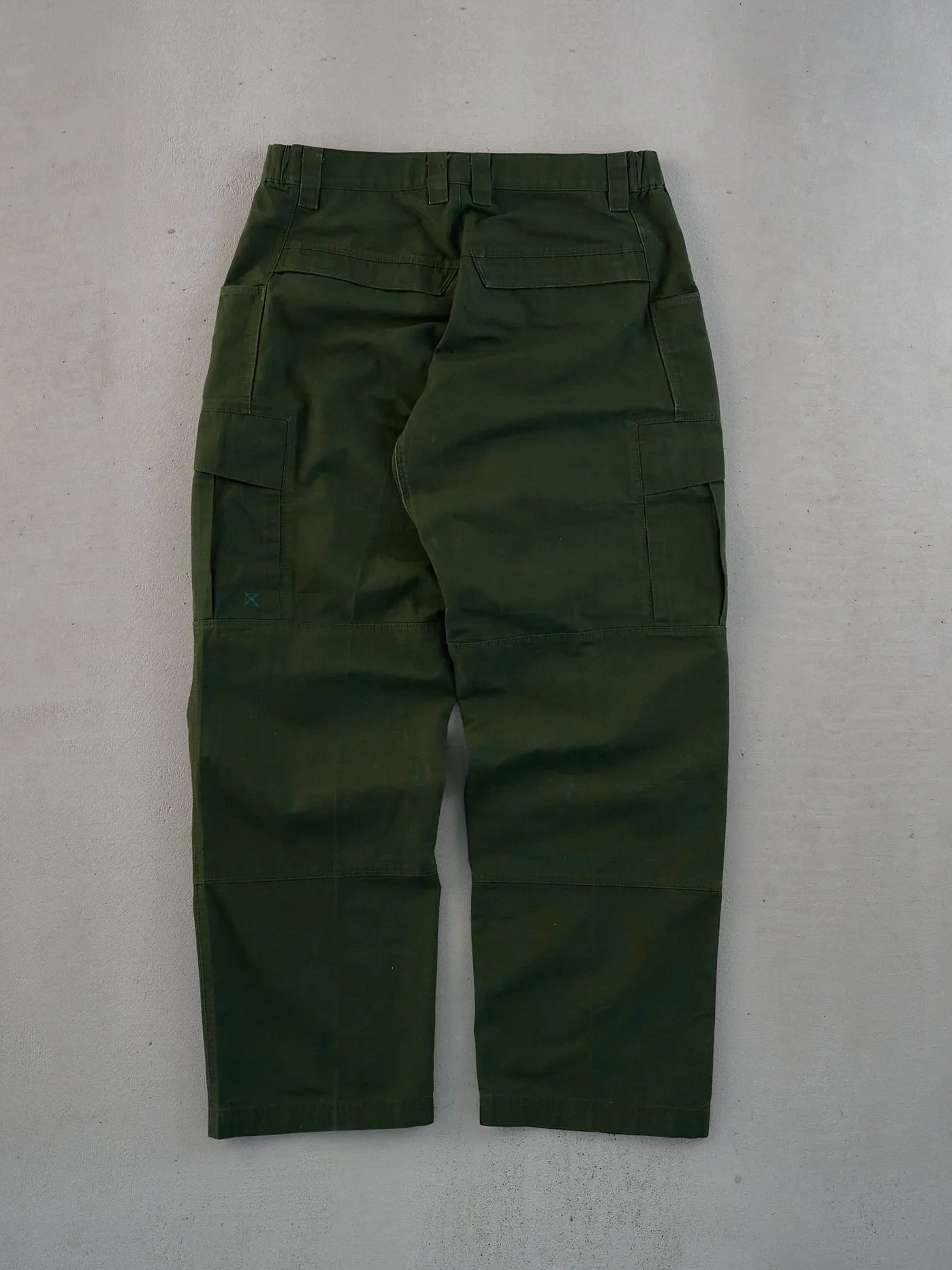 Vintage 90s Green Vertx Army Cargo Pants (32x29) sold by Rebalance Vintage product image thumbnail 4
