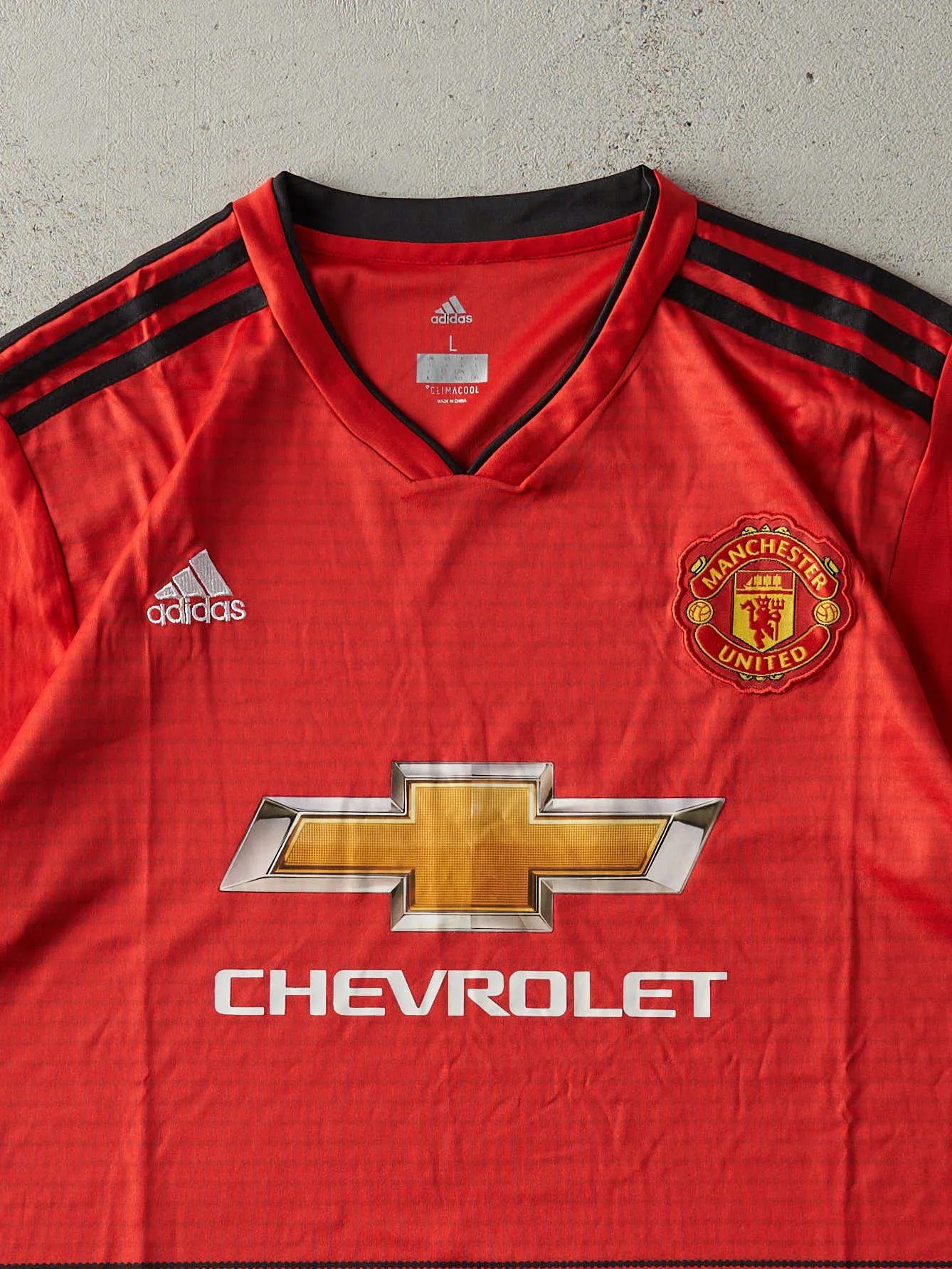 Vintage Y2K Red & Black Manchester United Soccer Jersey (S/M) sold by Rebalance Vintage product image thumbnail 3