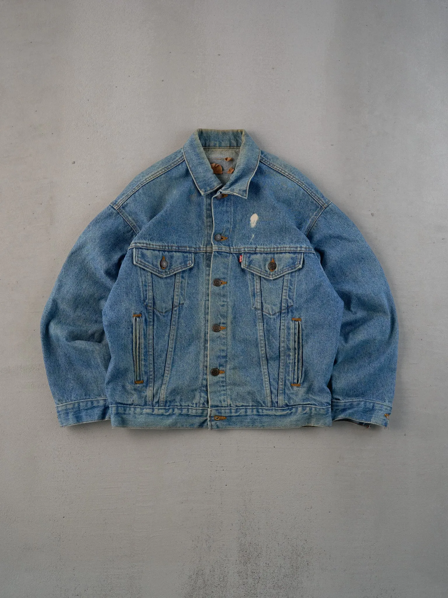 Vintage 90s Light Washed Blue Type 3 Levi's Denim Jacket (M) sold by Rebalance Vintage