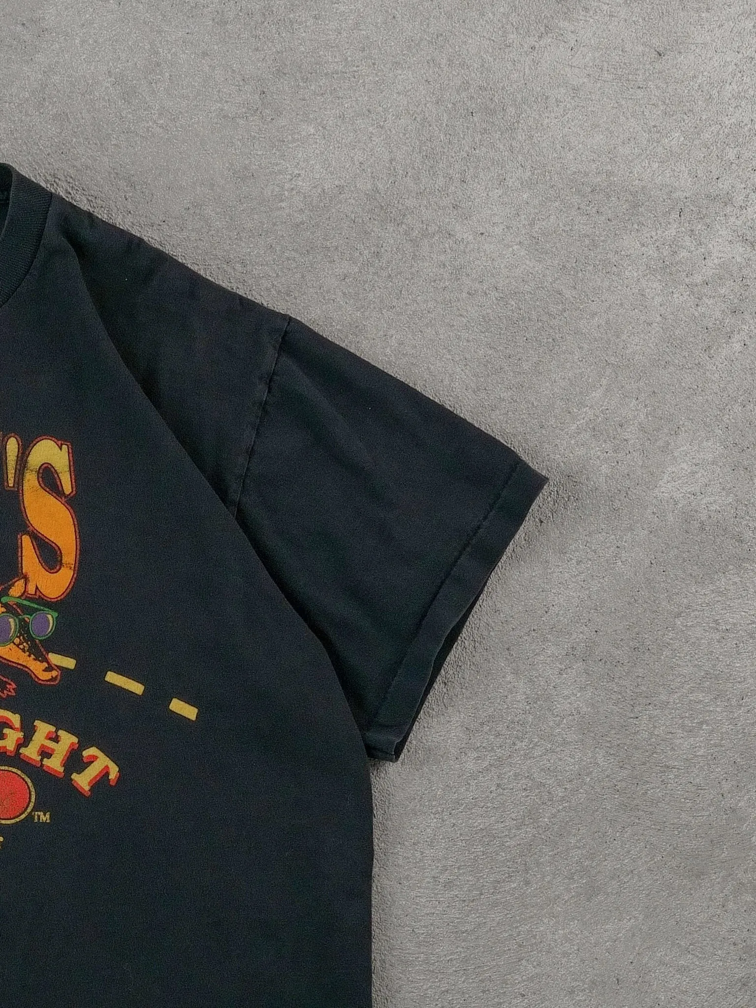 Vintage 90s Black Rusty's Handcrafted Lager Graphic Tee (M) sold by Rebalance Vintage product image thumbnail 5