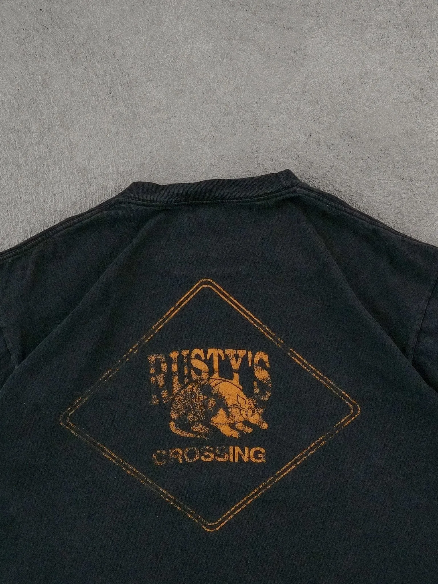 Vintage 90s Black Rusty's Handcrafted Lager Graphic Tee (M) sold by Rebalance Vintage product image thumbnail 4
