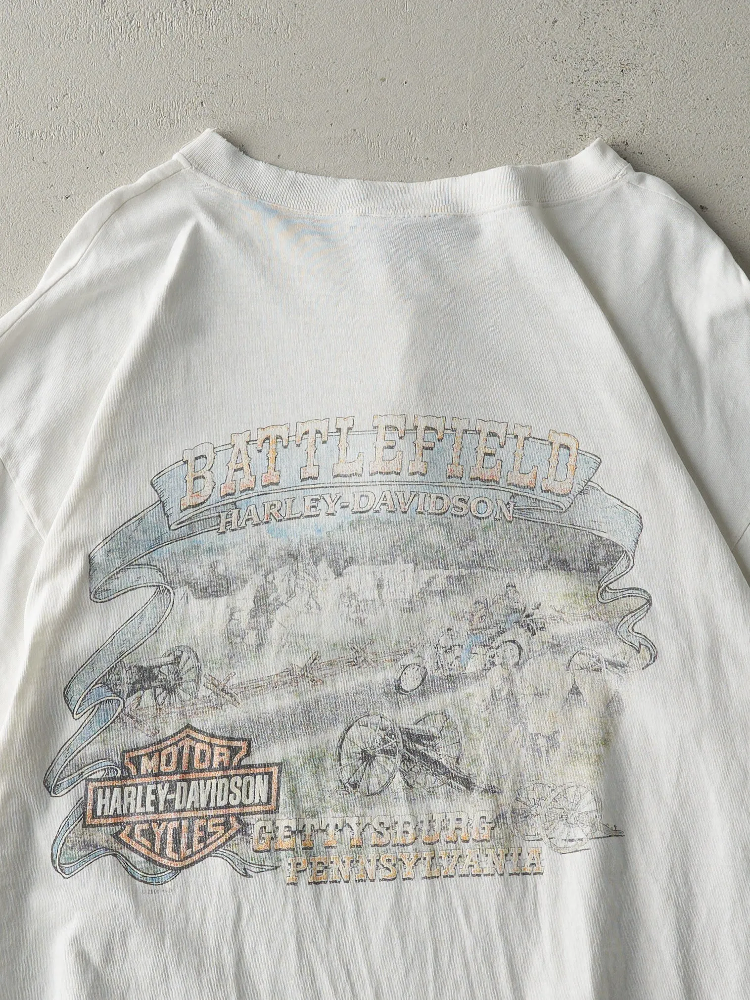 Vintage 00' White Gettysburg PA Harley Davidson Quarter Button Pocket Tee (M) sold by Rebalance Vintage product image thumbnail 4