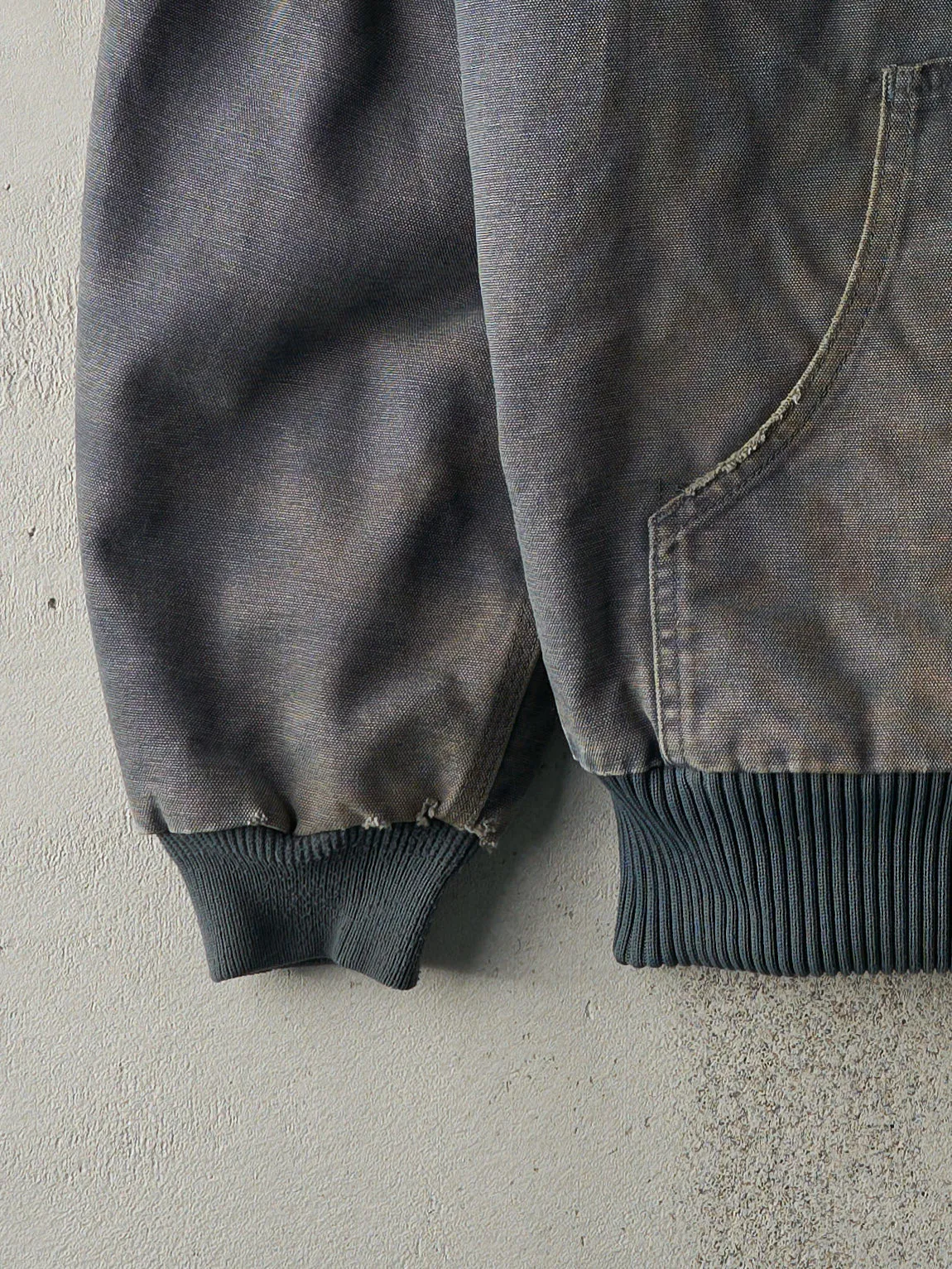 Vintage Y2K Faded Slate Blue Carhartt Hooded Workwear Jacket (M) sold by Rebalance Vintage product image thumbnail 4