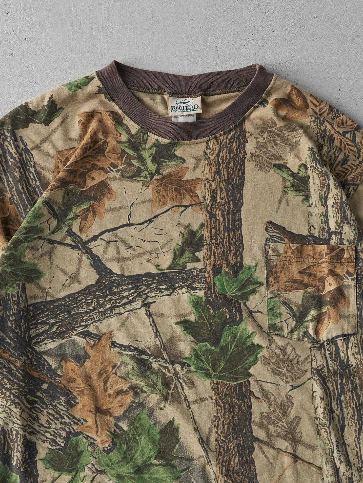 Vintage 90s Green Camo Realtree Pocket Shirt (L) sold by Rebalance Vintage product image thumbnail 2