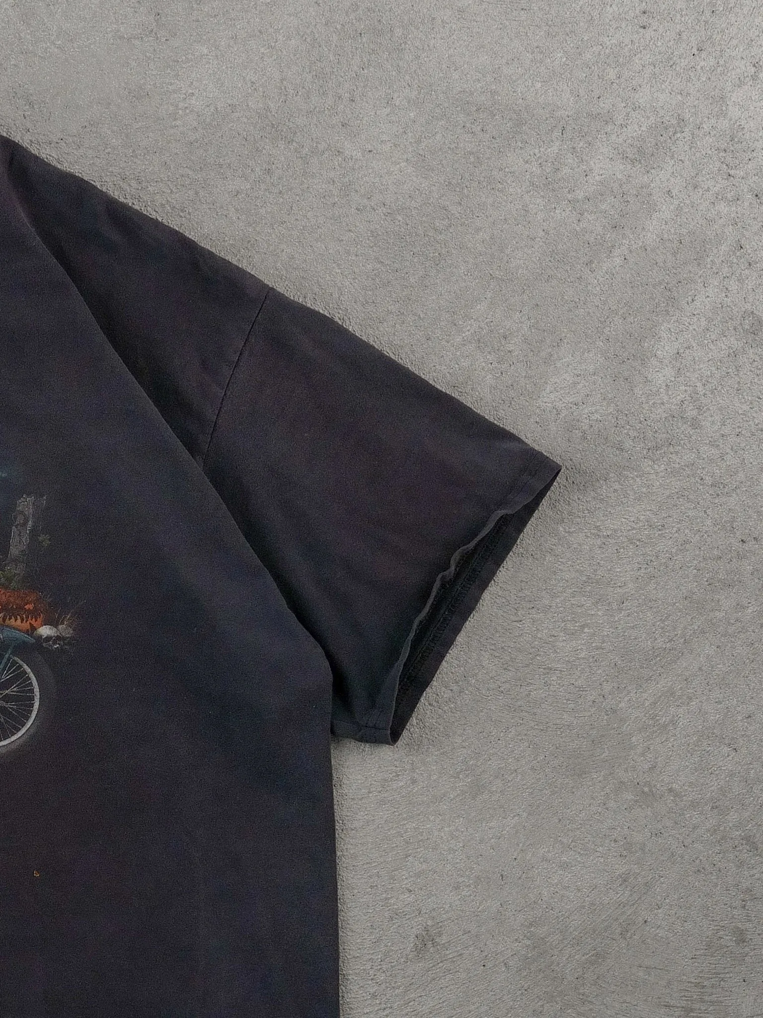 Vintage Black Harley Davidson Israel Graphic Tee (L) sold by Rebalance Vintage product image thumbnail 5