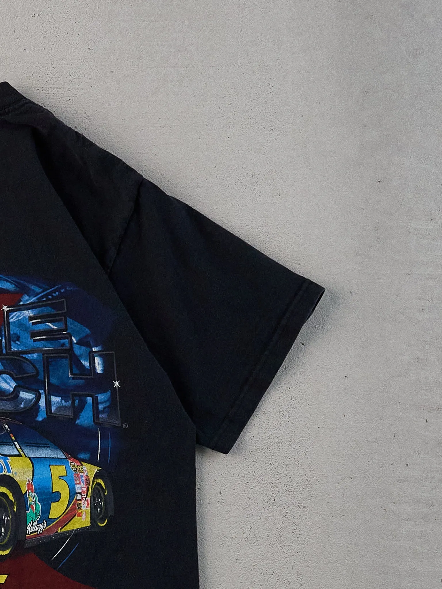 Vintage 07' Black Kyle Busch Nascar Racing Graphic Tee (S) sold by Rebalance Vintage product image thumbnail 5