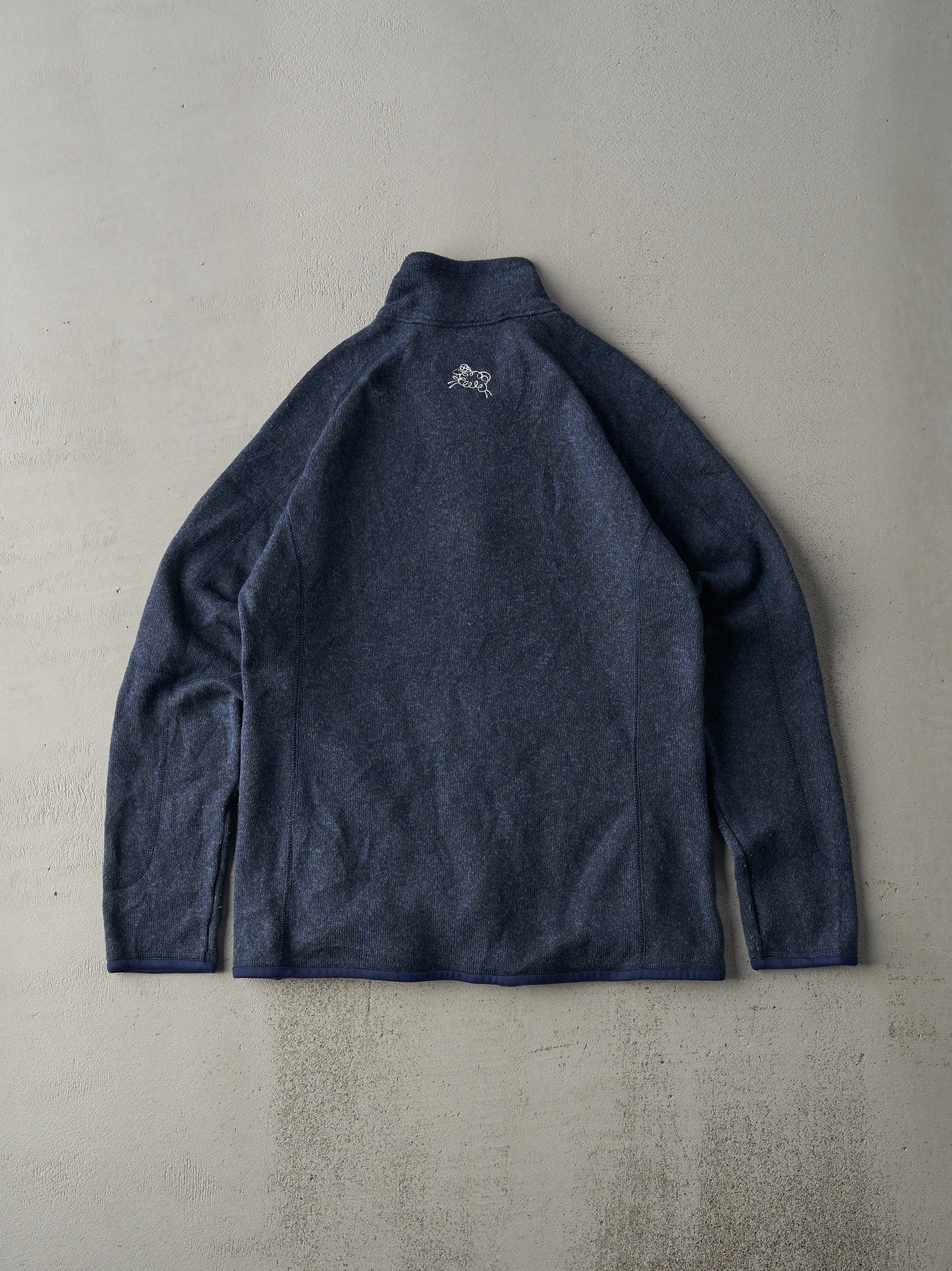 Vintage 90s Navy Blue Patagonia Zip Up Polar Fleece Sweater (M) sold by Rebalance Vintage product image thumbnail 2