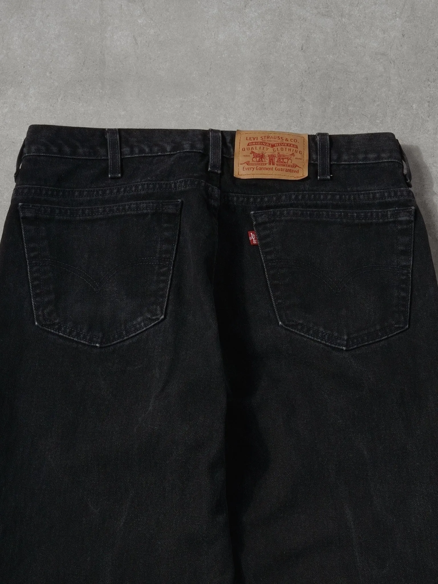 Vintage 90s Black Levi's Denim Jeans (34x28) sold by Rebalance Vintage product image thumbnail 4