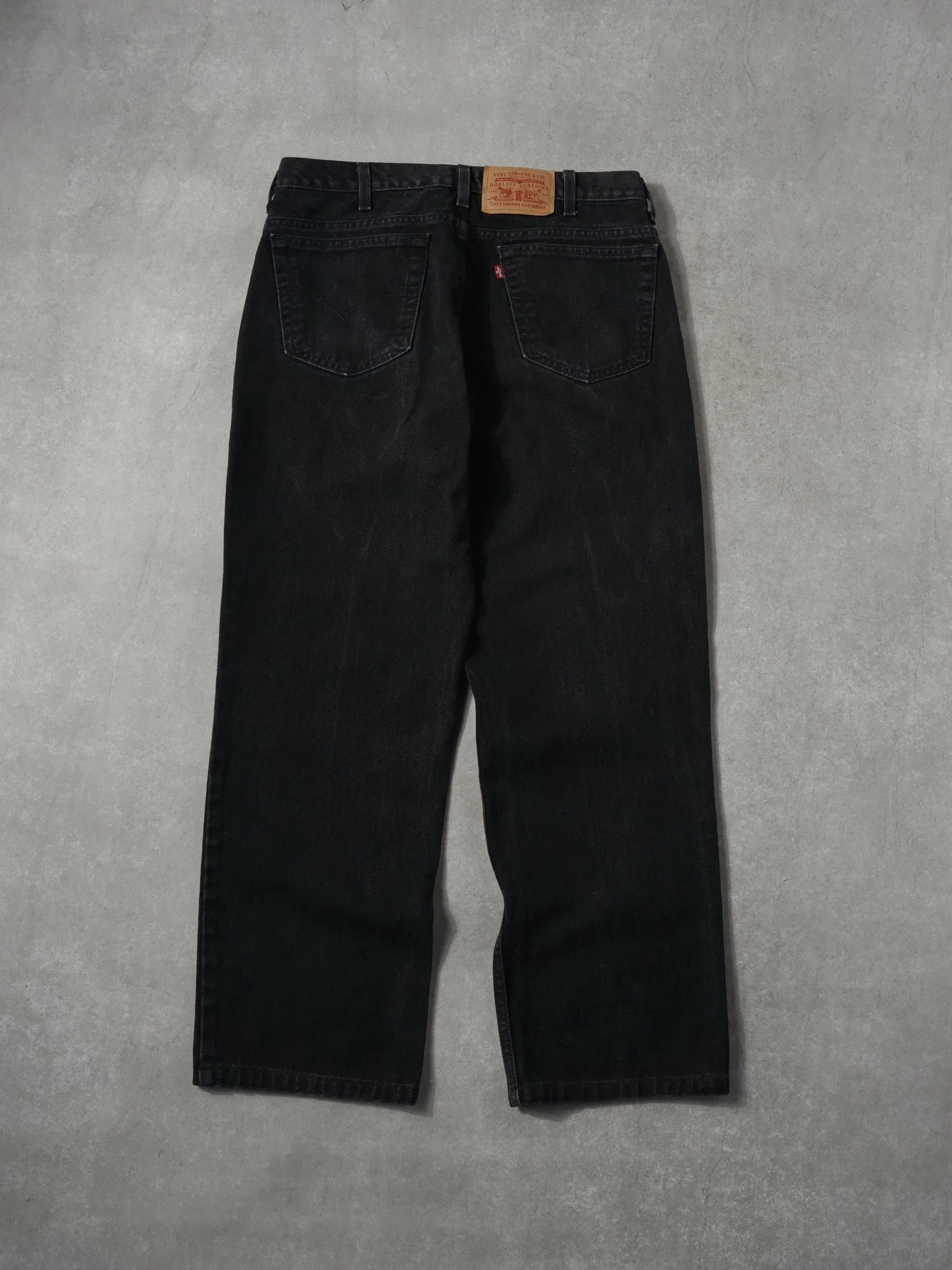 Vintage 90s Black Levi's Denim Jeans (34x28) sold by Rebalance Vintage product image thumbnail 2