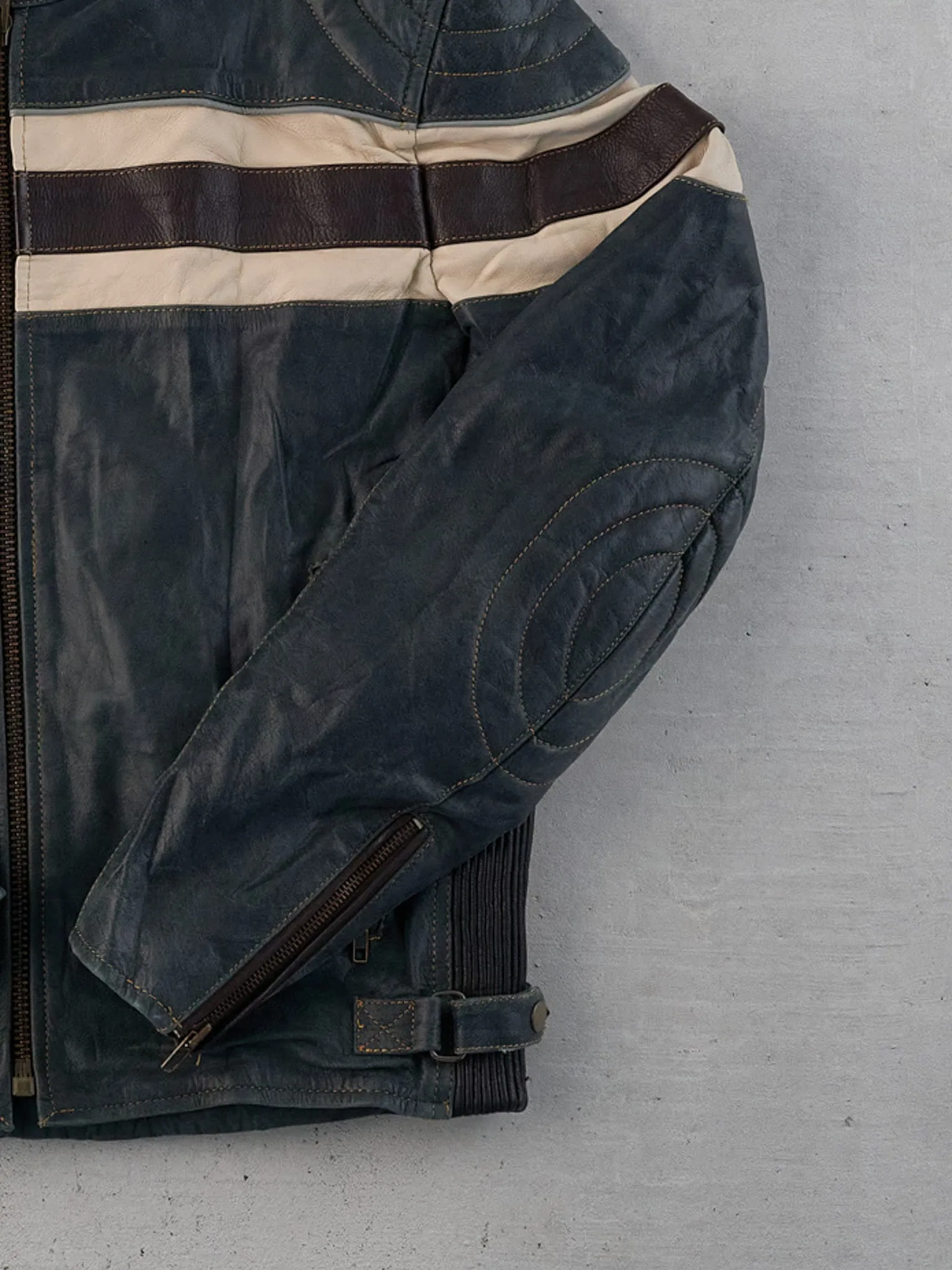 Vintage 90s Green, Black and White Motorcycle Biker Leather Jacket-M sold by Rebalance Vintage product image thumbnail 5