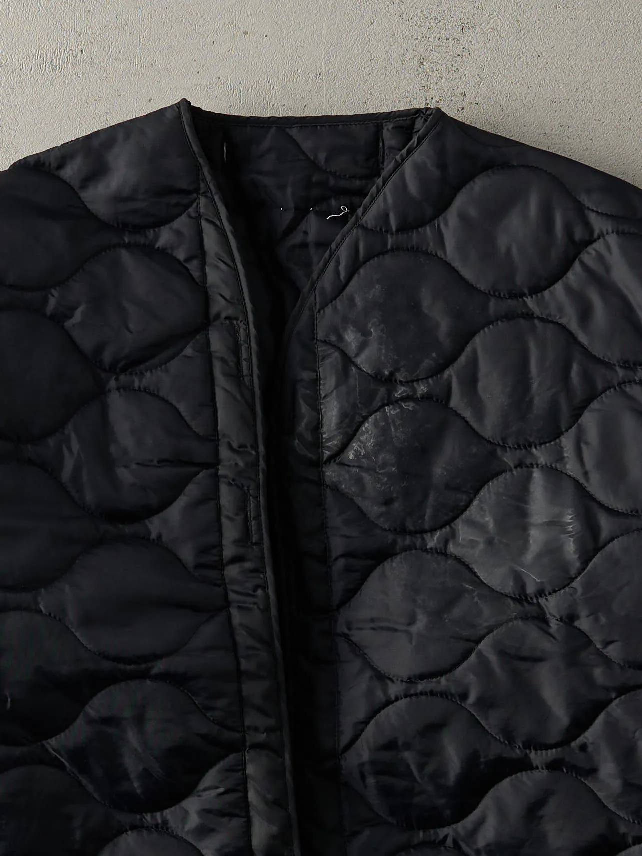 Vintage 90s Black Army Liner Jacket (XL) sold by Rebalance Vintage product image thumbnail 2