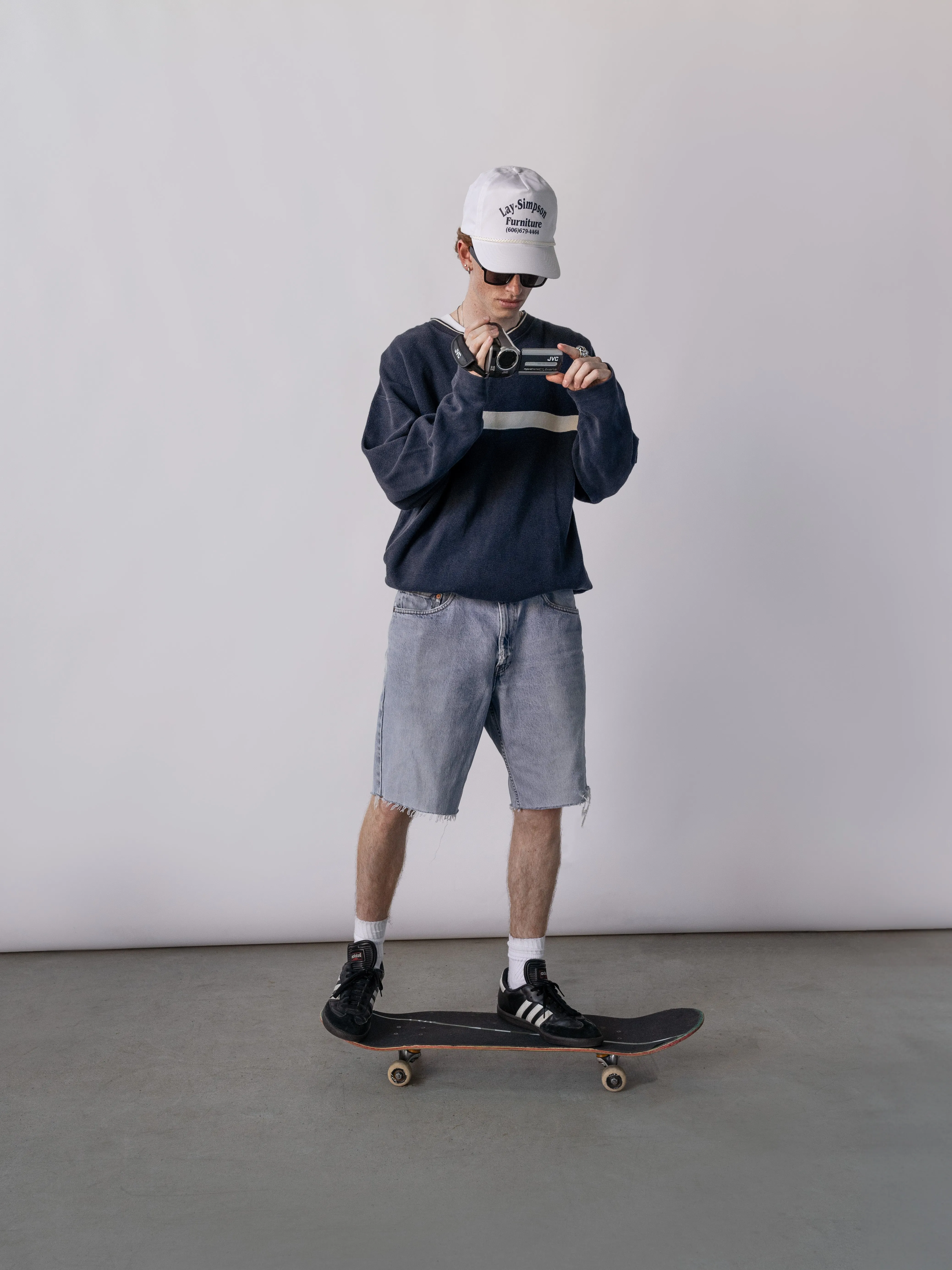 Vintage Y2K Navy Blue & Beige Thermal Long Sleeve (L) sold by Rebalance Vintage product image thumbnail 2